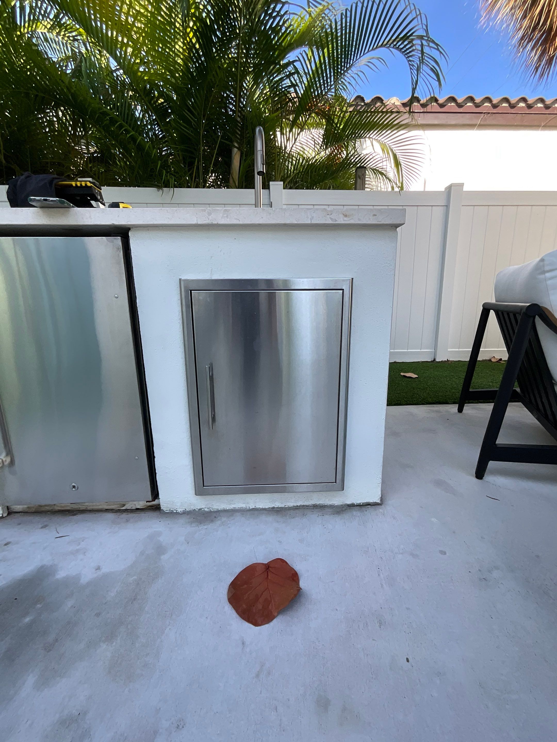 Outdoor BBQ - East Boca Raton by Hevi Tile