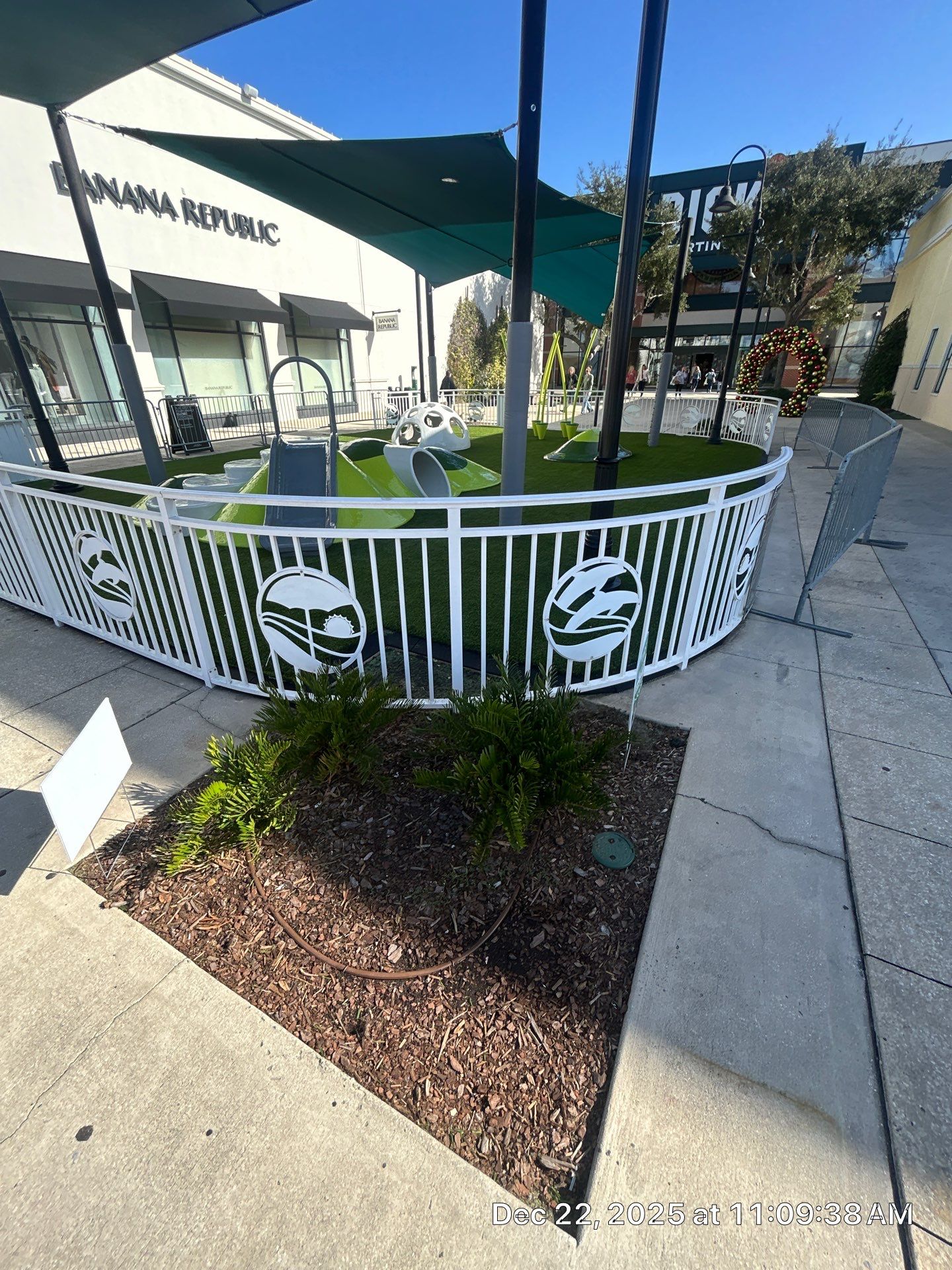 Public Shopping Mall Playground Installation in Jacksonville by Southwest Greens Midwest