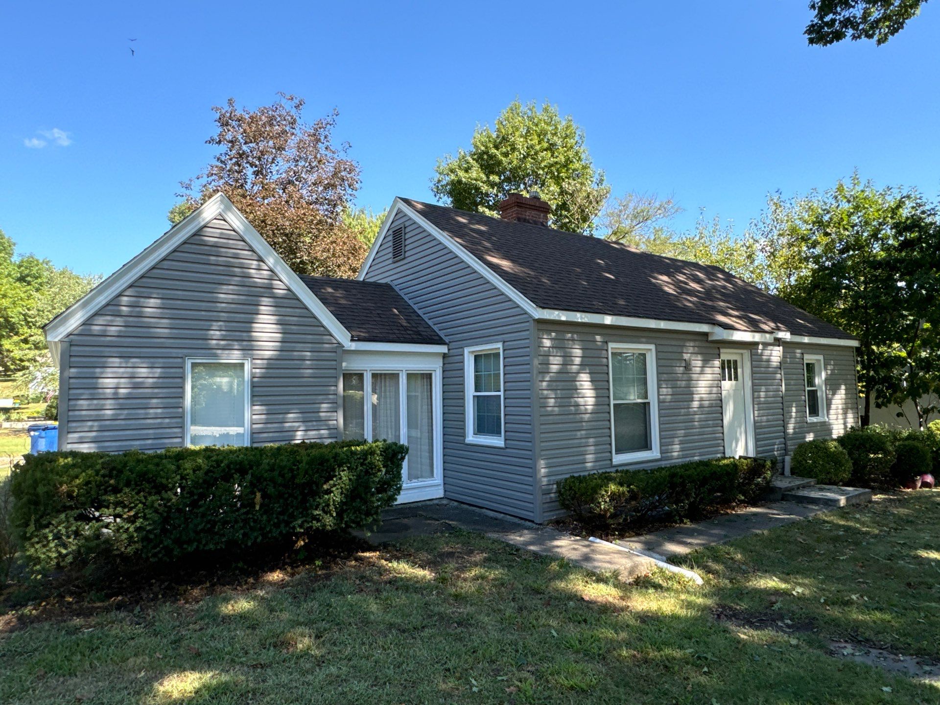 WOW! Curb Appeal is moving by EEC Windows, Siding & Roofing