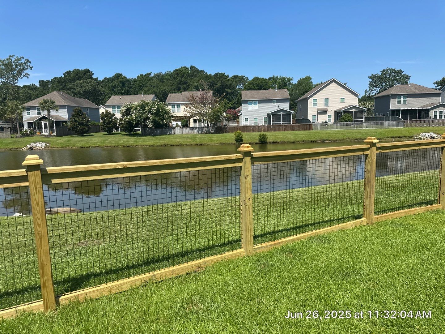 Wood Fence using Wood Sealant by DuraSeal