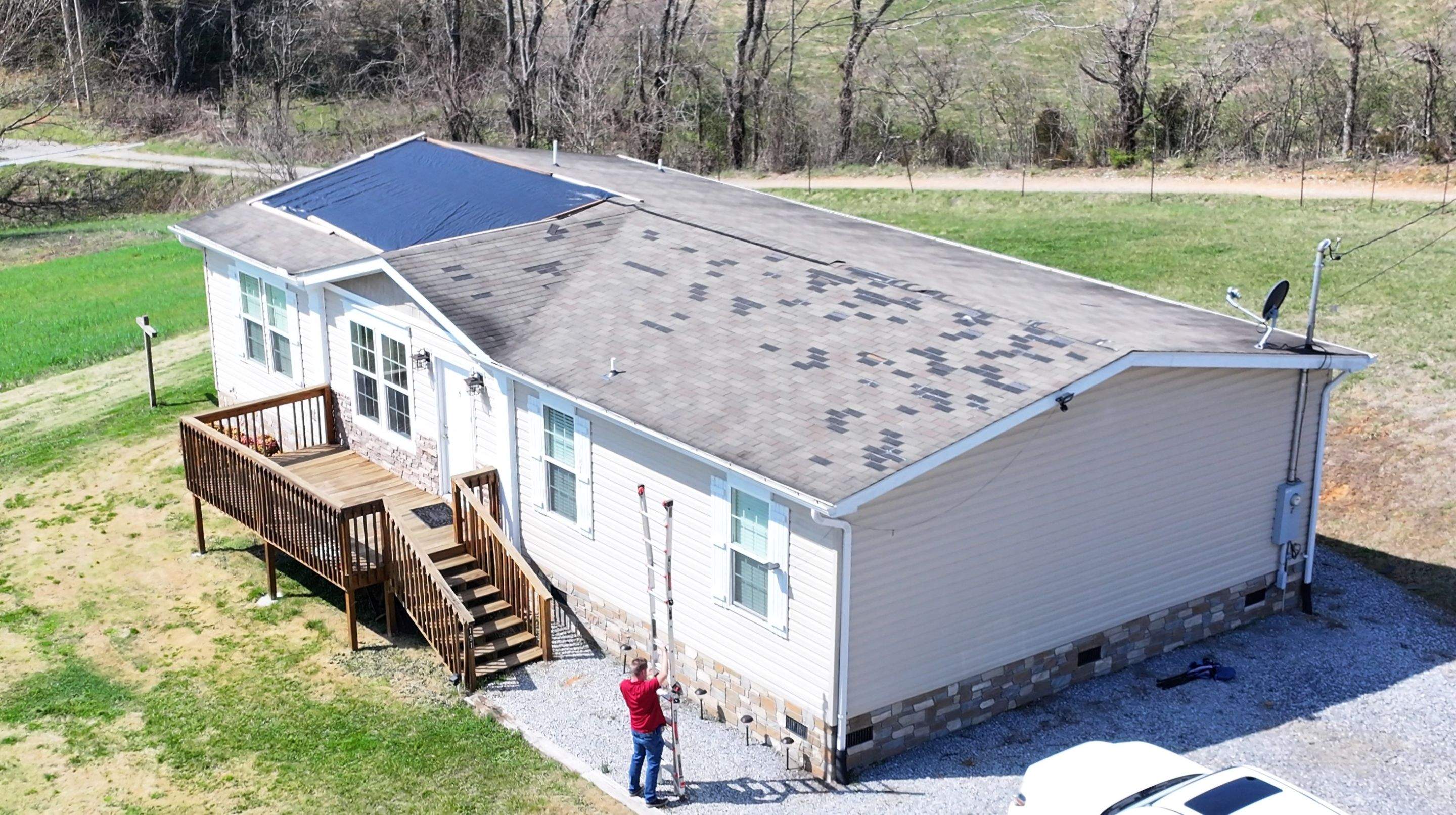 Williams Residence by Omnia Roofing