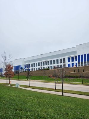 Warehouse Construction using Hallman Lindsay Vertical Concrete Stain 167