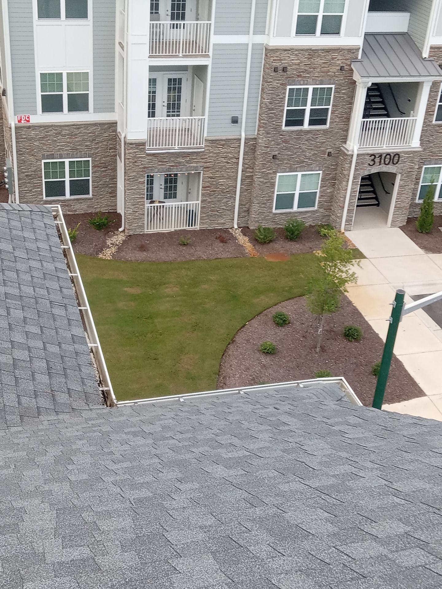 Commercial gutter cleaning New Bern & Havelock, NC after photo with clean gutters