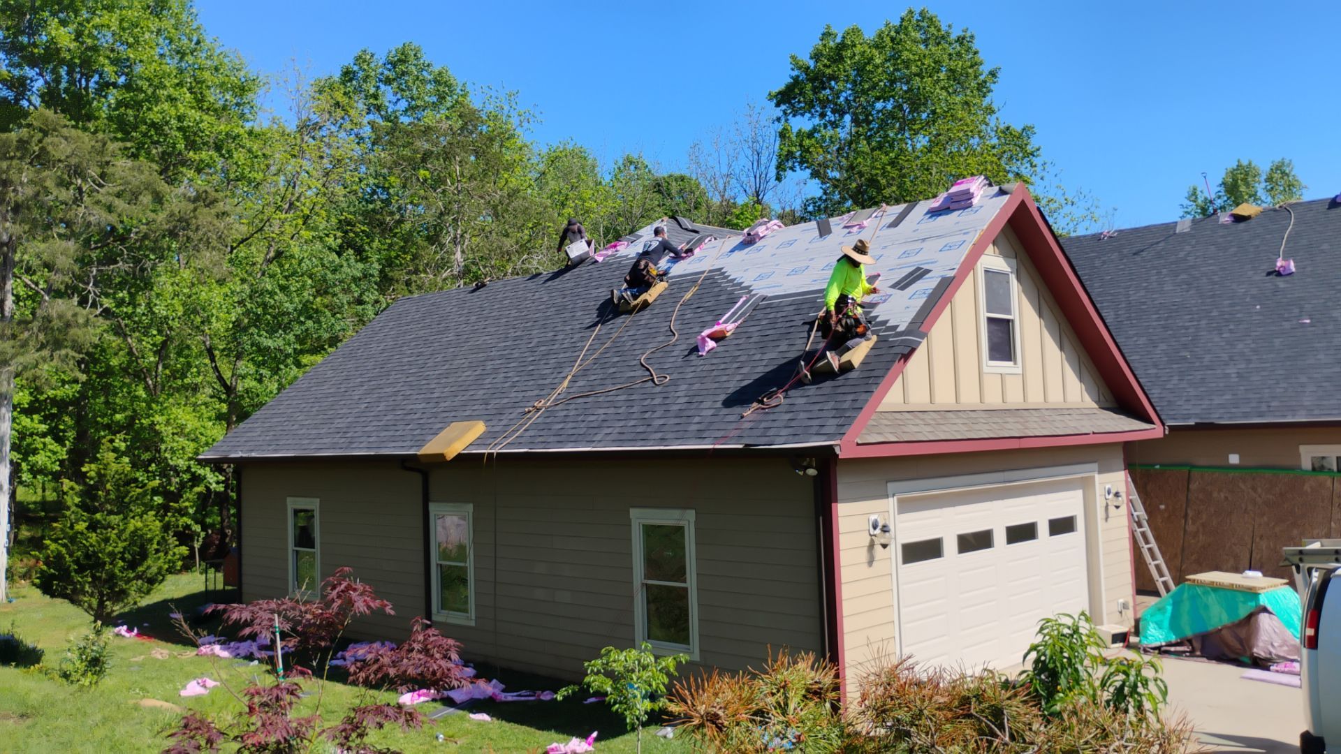 Tony's roof by BROCK BUILDERS 