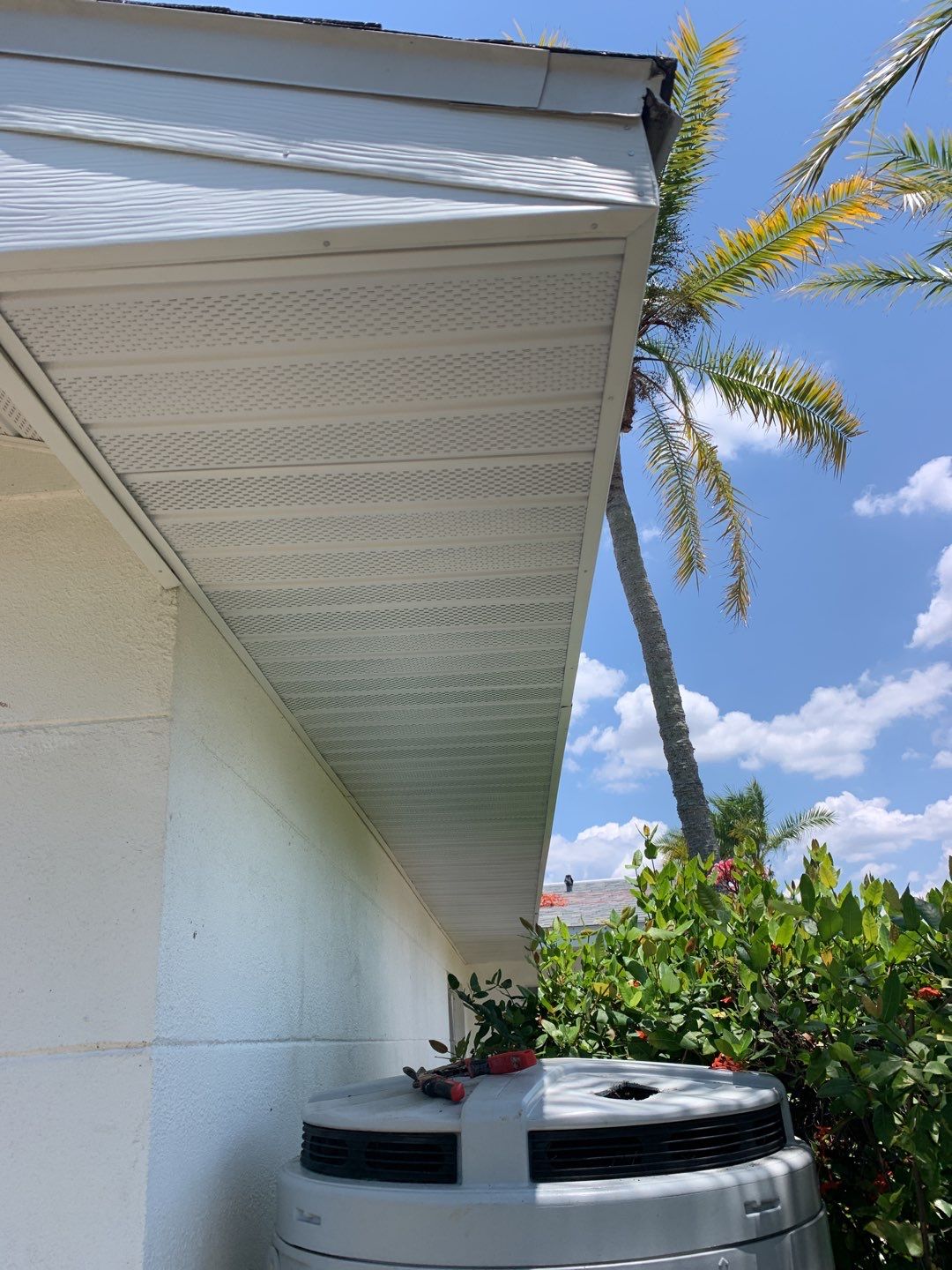 Soffit and Fascia Replacement in Englewood FL by Gutter Professors