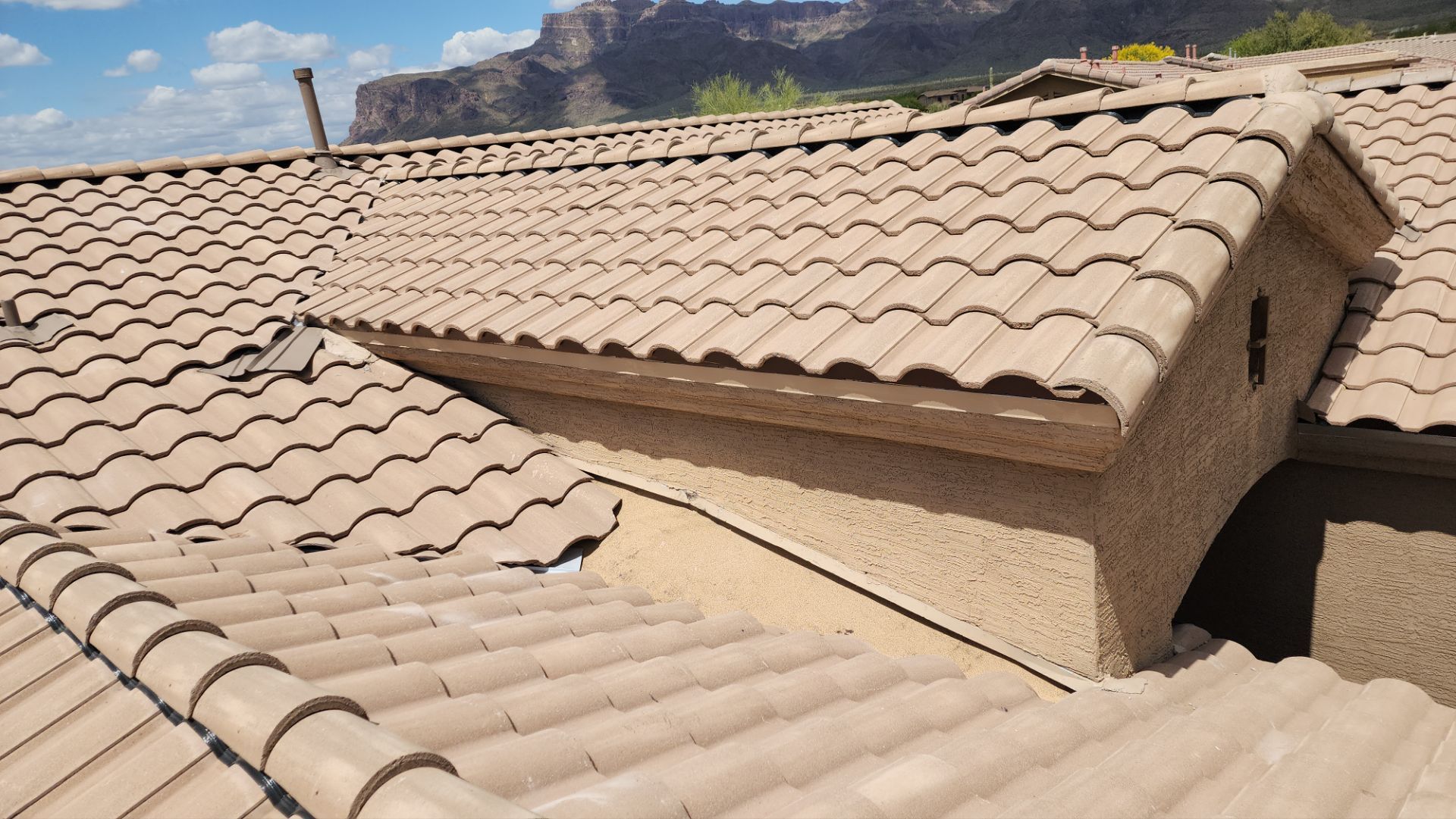 Sandstone Concrete Tile by Reimagine Roofing
