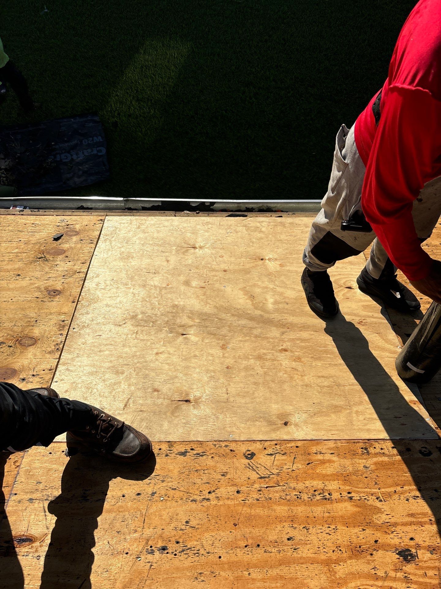 Residential Roofing Installation using Owen's Corning Duration (Lifetime) Shingles by Roof Repair Company