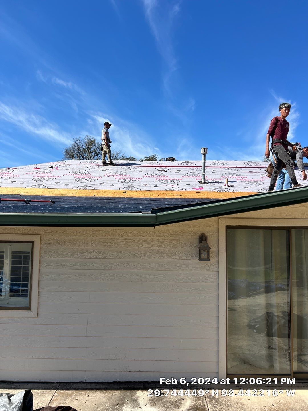 Residential Roofing Installation using Owens Corning 30 year Architectural Shingles by Premier Roofing and Contracting