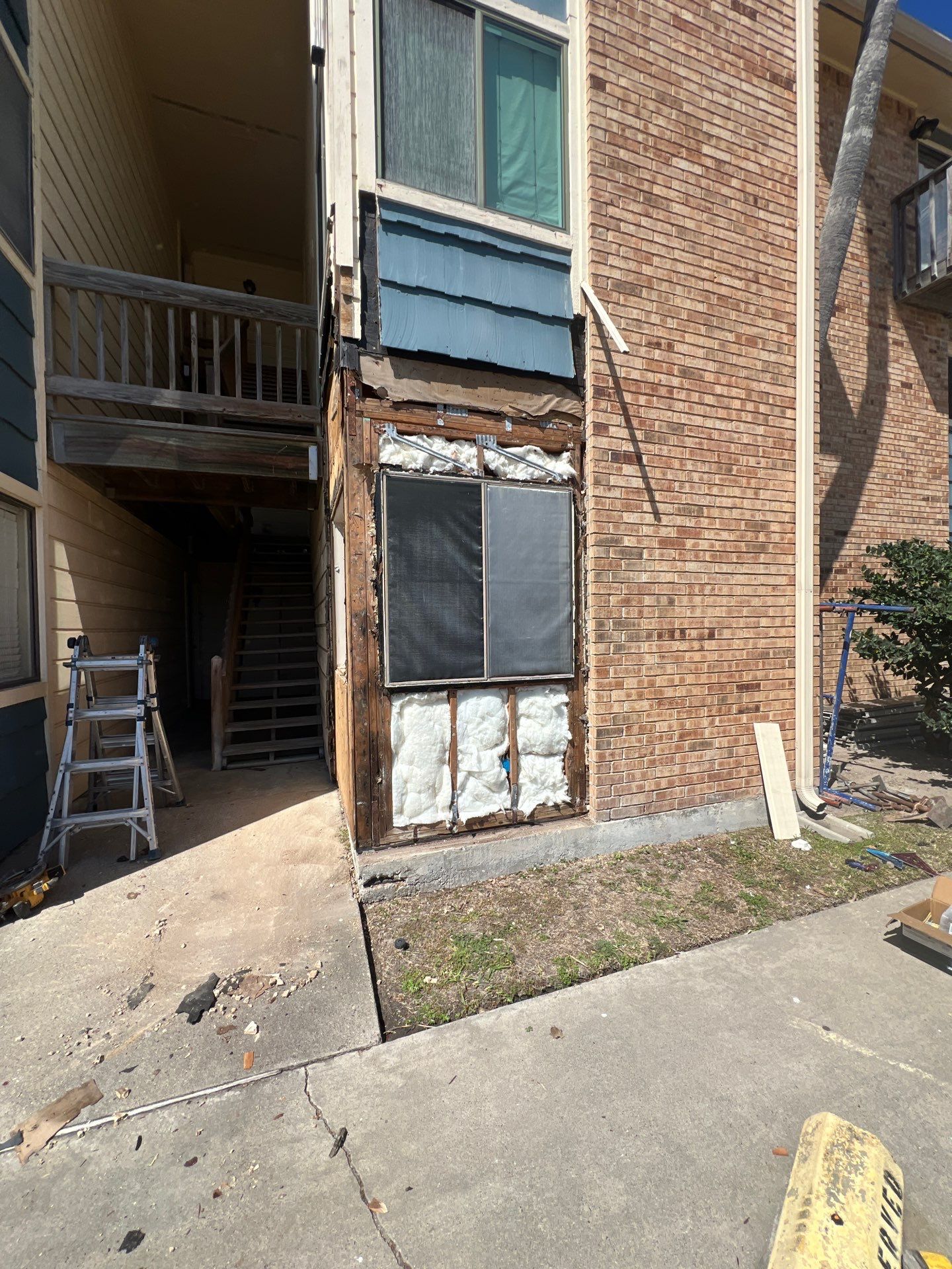 Exterior remodel Fortuna Bay Condos by Bayfront Roofing and Construction