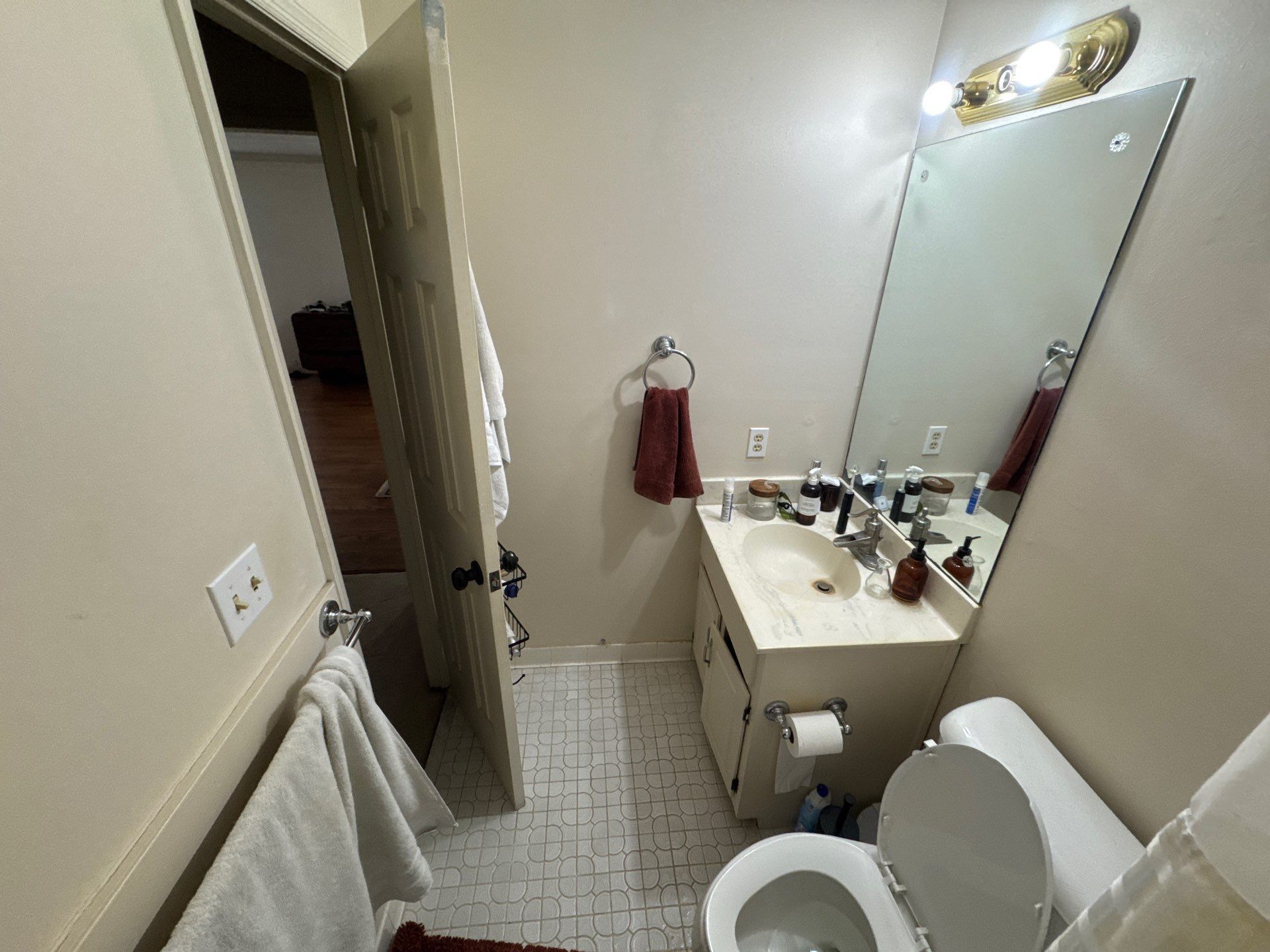 Master bathroom renovation by Prudencio