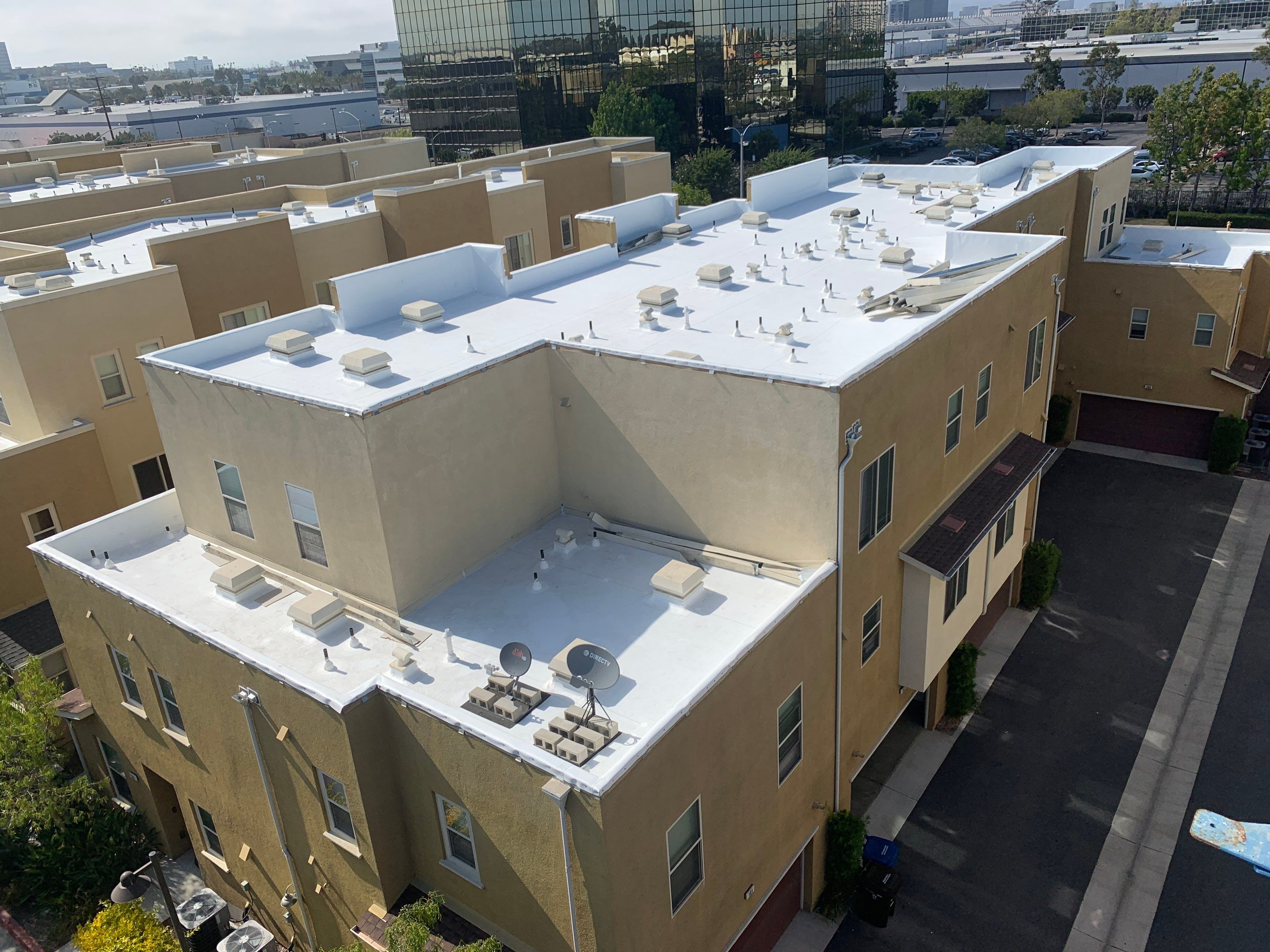 360 @ EL SEGUNDO by LA Roof Systems Corporation
