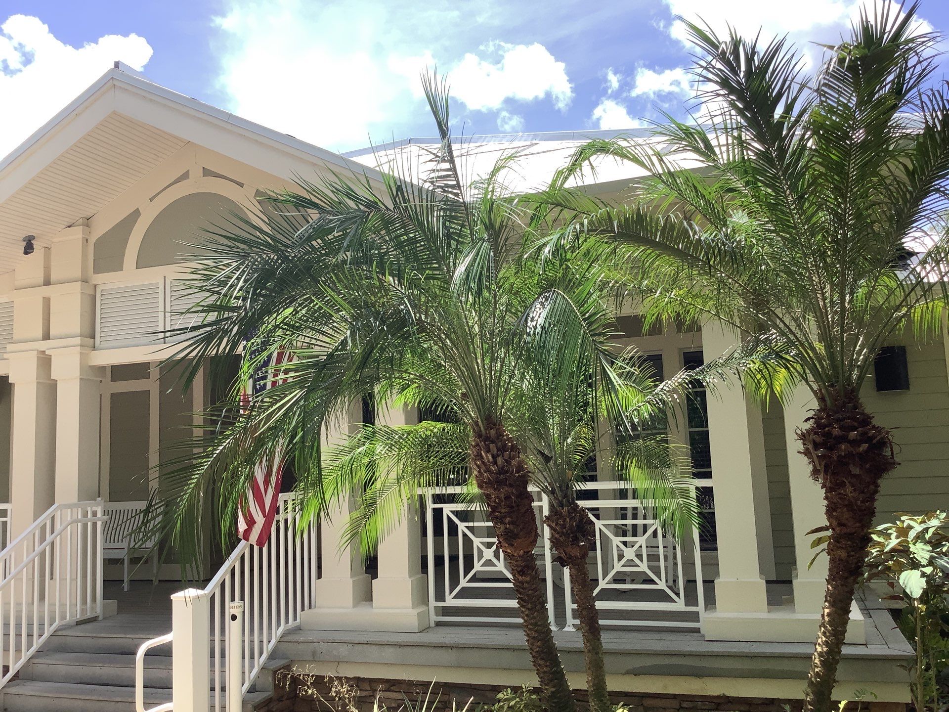 7-Inch Smooth Box Seamless Gutters using smooth box gutters in Fort Myers FL by Gutter Professors