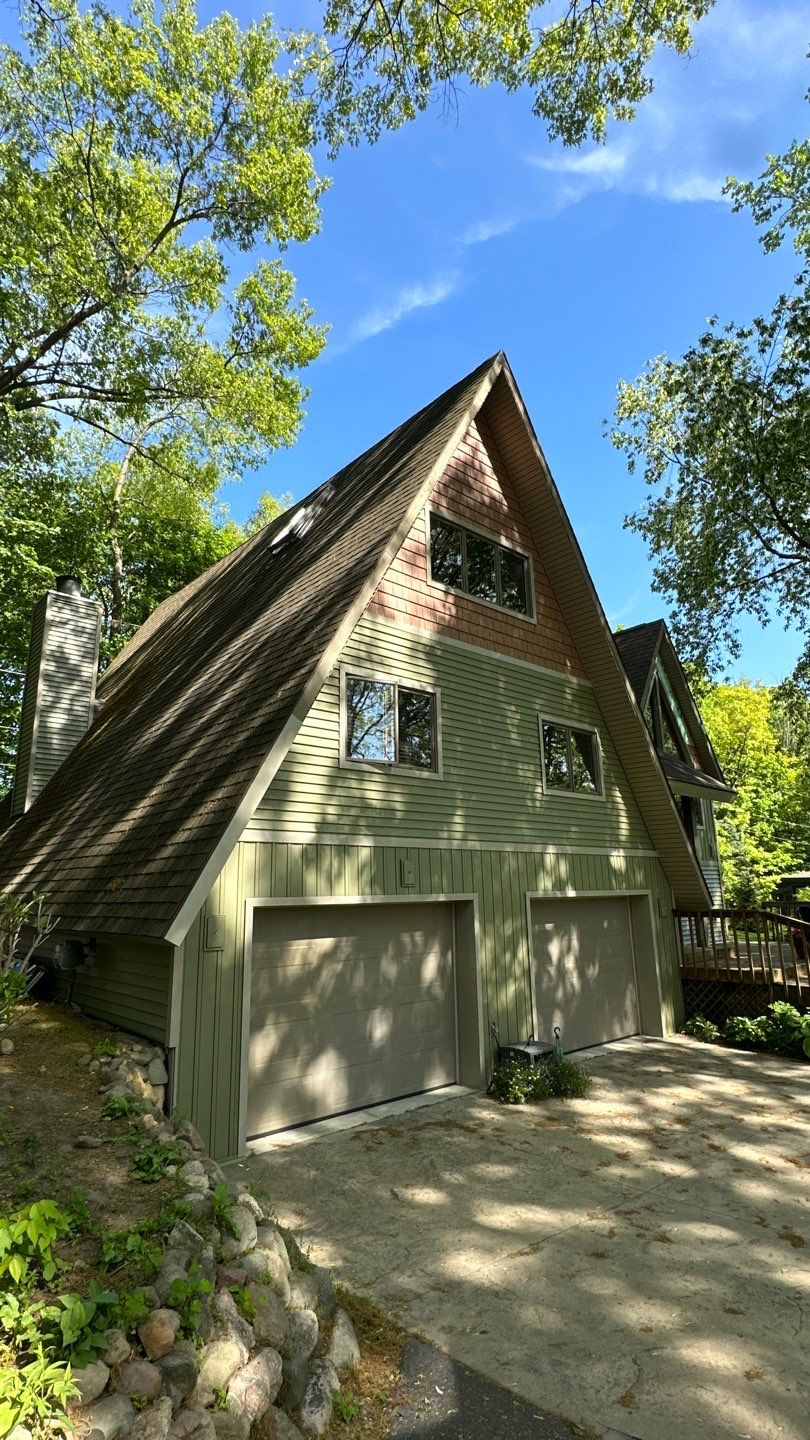 Siding Replacement using CertainTeed Restoration Classis D4 by 180 Contractors