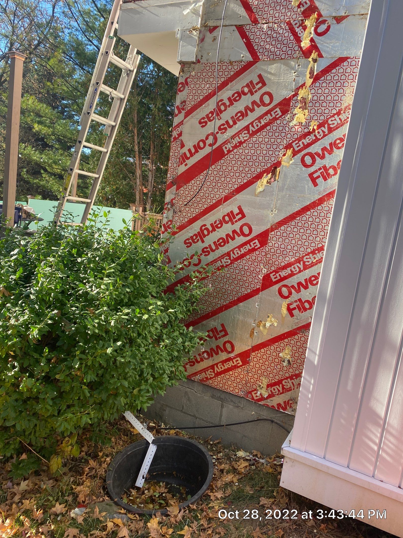 Siding Replacement using Certainteed Restoration Classic D4 Midnight Blue by 180 Contractors