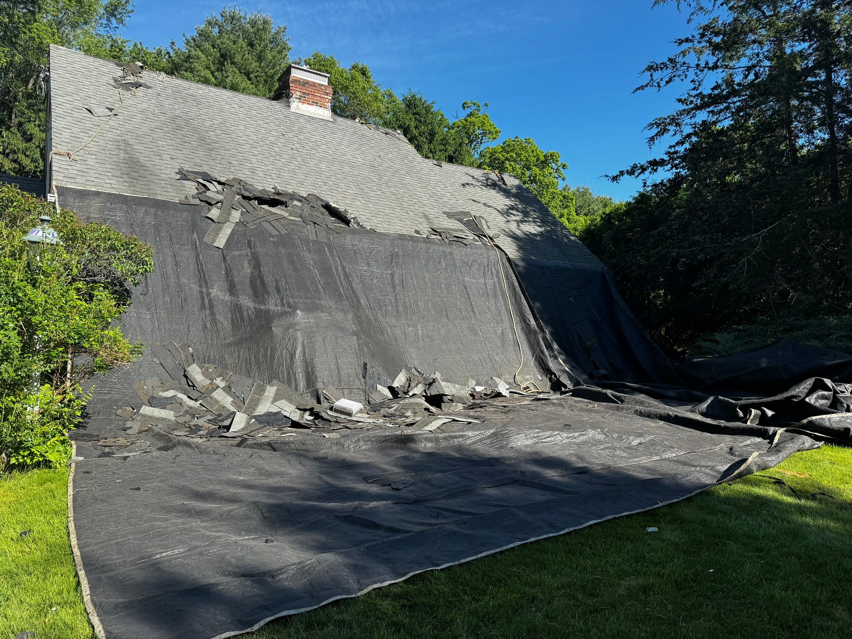 Manchester, CT new roof by DiGiorgi Roofing & Siding INC! by DiGiorgi Roofing and Siding Inc