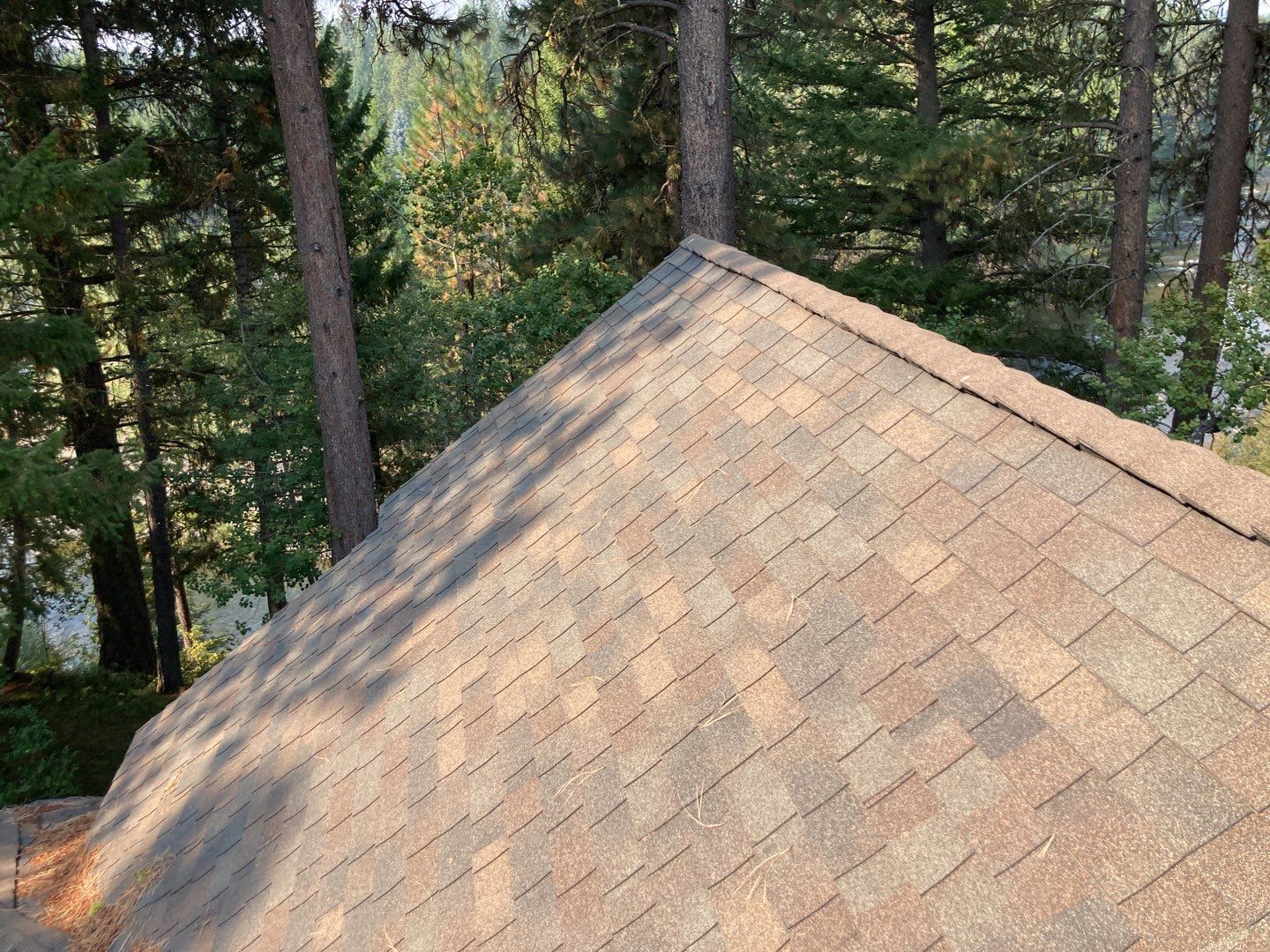 Two story new build gets a CertainTeed Landmark roof in Shenandoah  by ID Roofing LLC