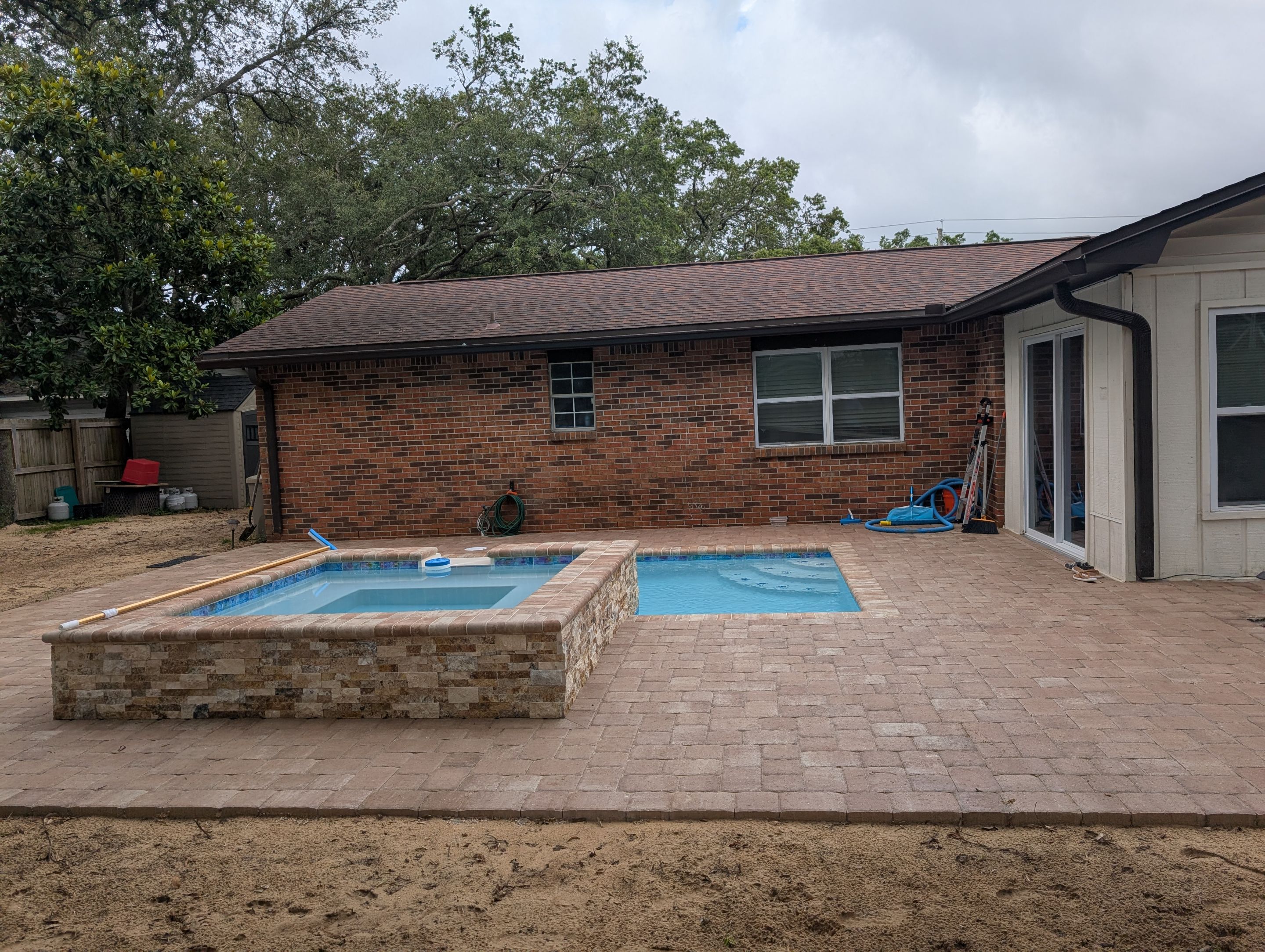 Pool Cage by Titan Sunrooms