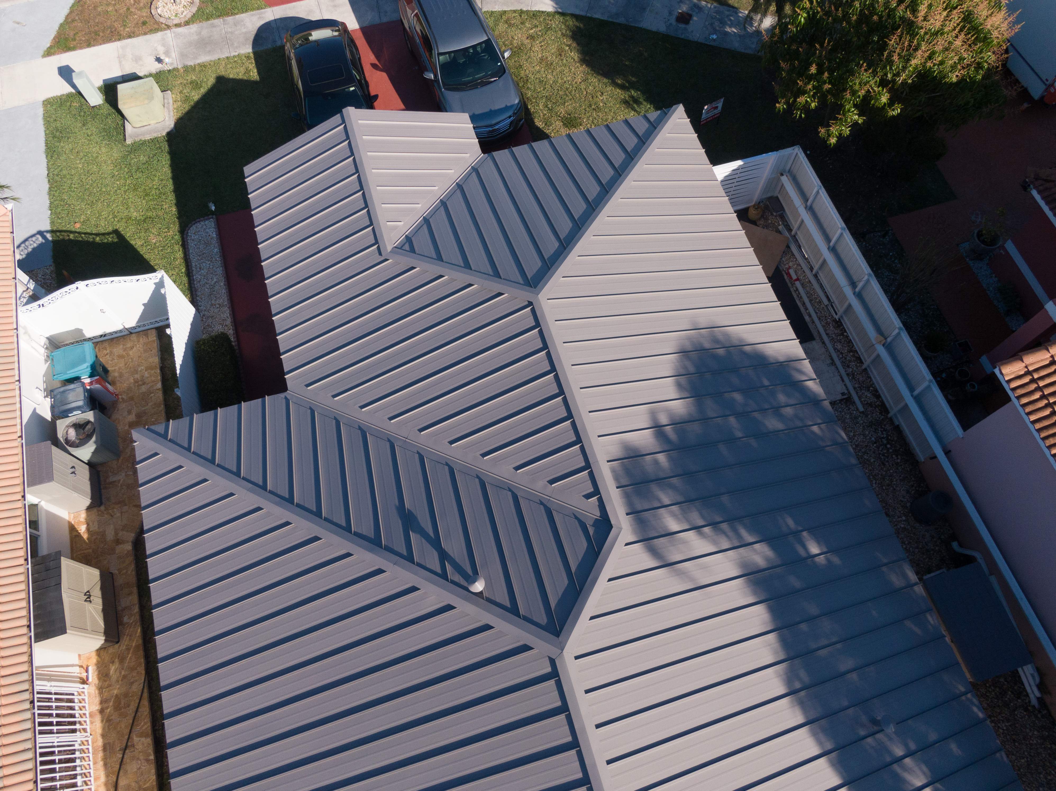 Metal Roof - Galvalume - Slate Gray by Istueta Roofing