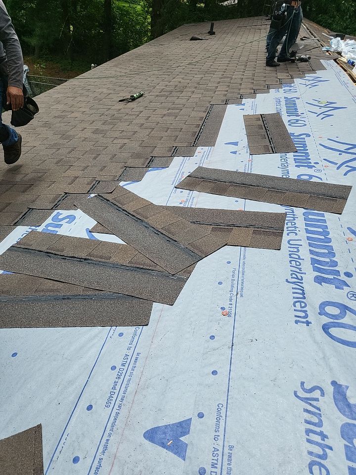 ATLAS PINNACLE COLOR: HEATHERBLEND by Eagle Eye Roofing