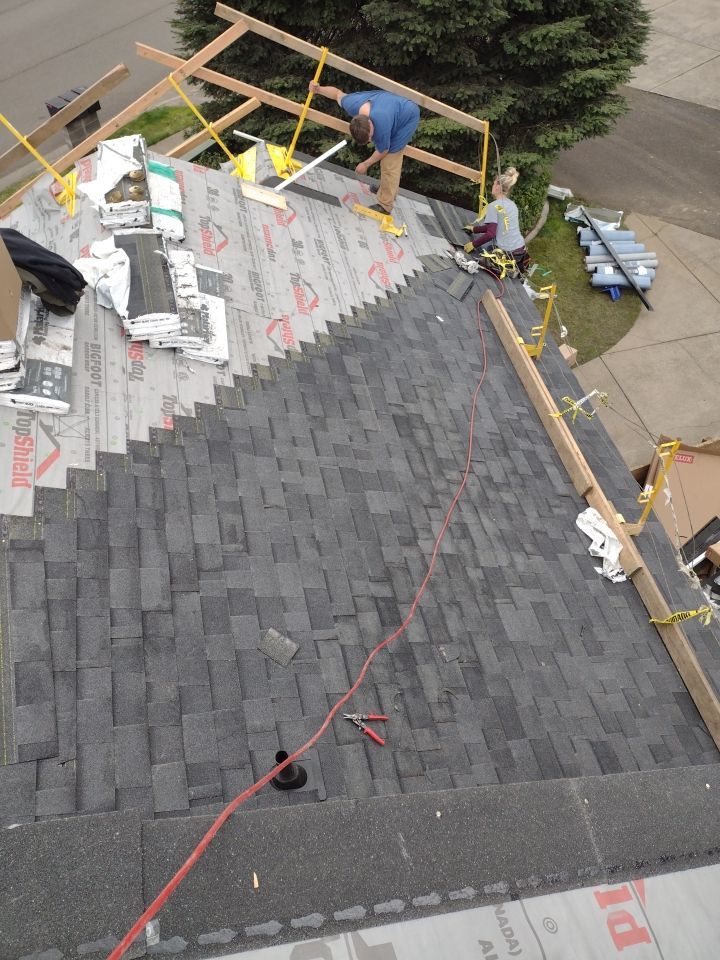 Residential Re-Roof in Albany Oregon by Orezona Building & Roofing Company, Inc.