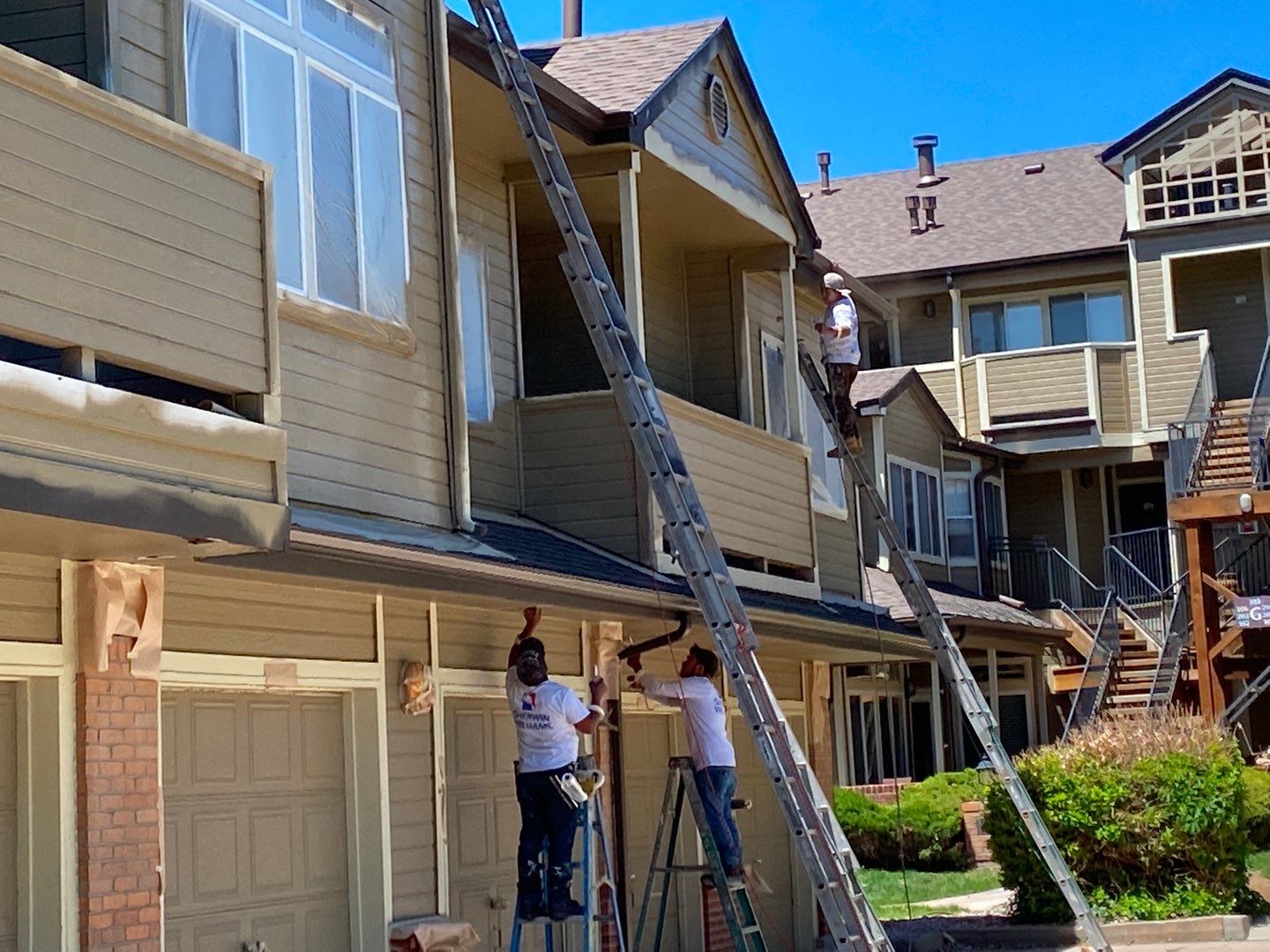Commercial Roofing Installation using Owens Corning TruDefinition Duration STORM - Teak by A to Z Roofing