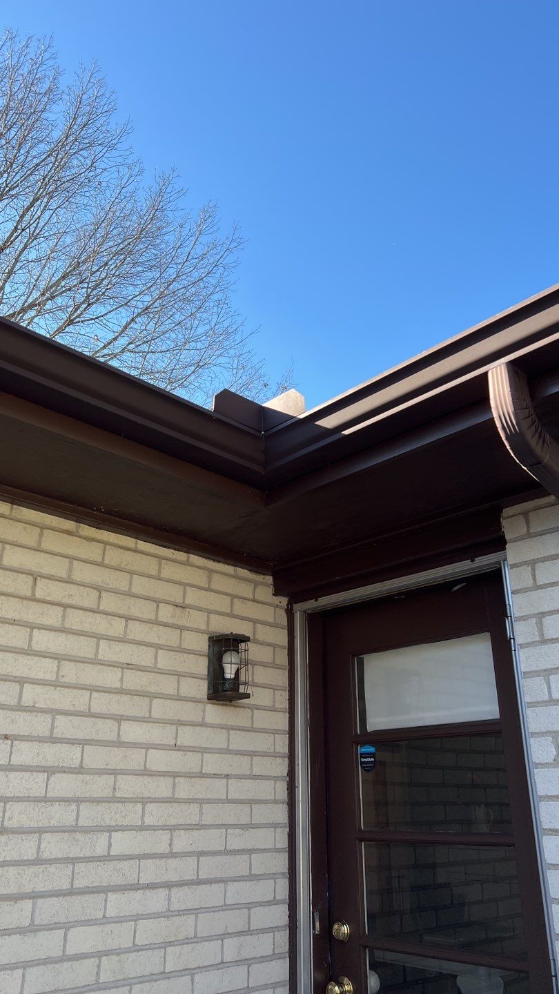 Residential Roofing Installation using Owens Corning Oakridge Roofing System by Undersun Roofing 