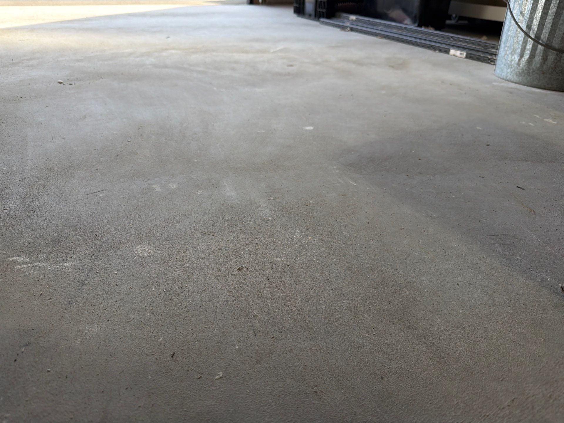 Decorative Flake Garage Floor Coating Installation in Tea, South Dakota by Select Painting, Coatings & Garage Cabinets