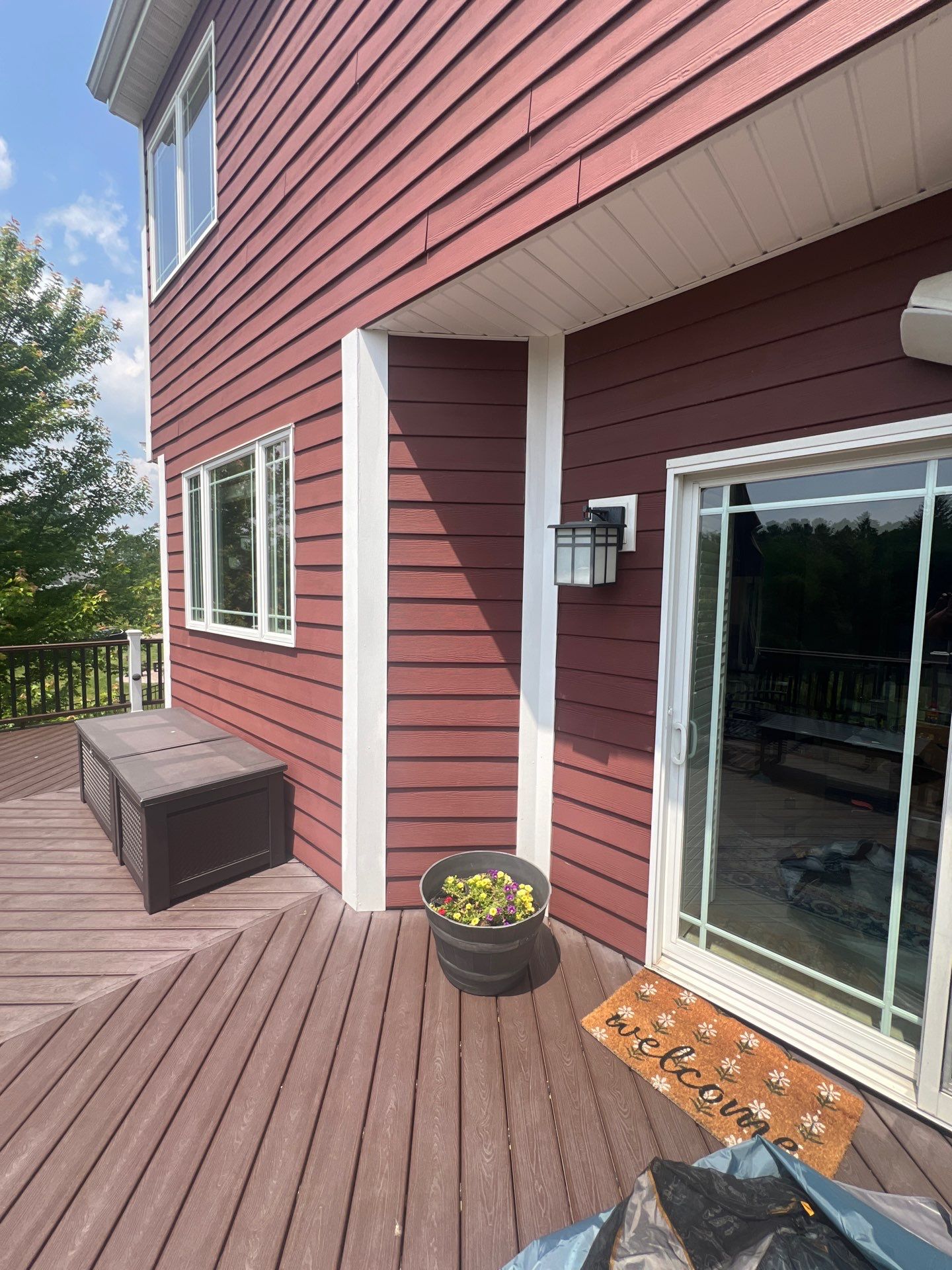 Countrylane Red James Hardie Siding Replacement in Franklin Park by Knockout Home Solutions
