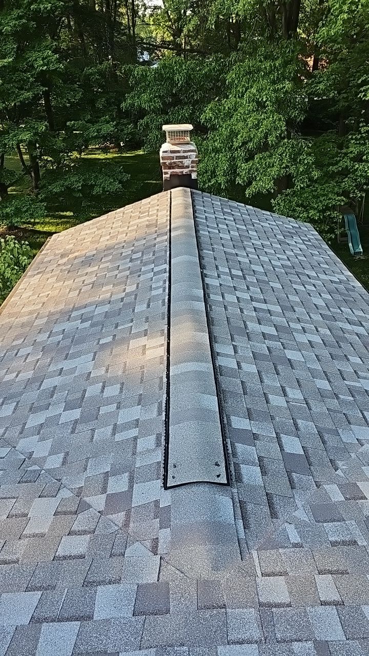 ATLAS PINNACLE COLOR: COASTAL GRANITE by Eagle Eye Roofing