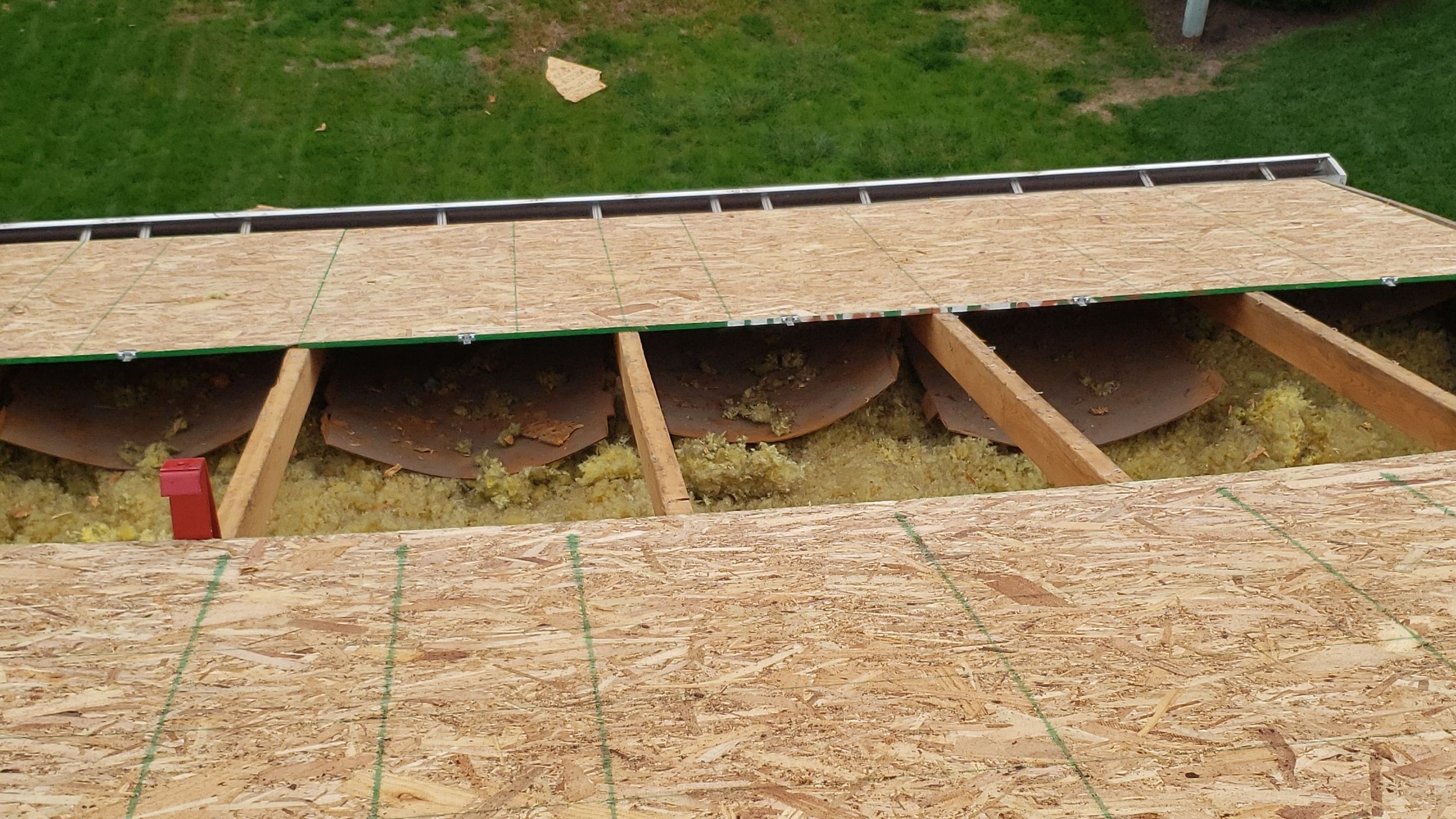 CERTAINTEED LANDMARK COLOR: PEWTER DRIP EDGE: WHITE by Eagle Eye Roofing