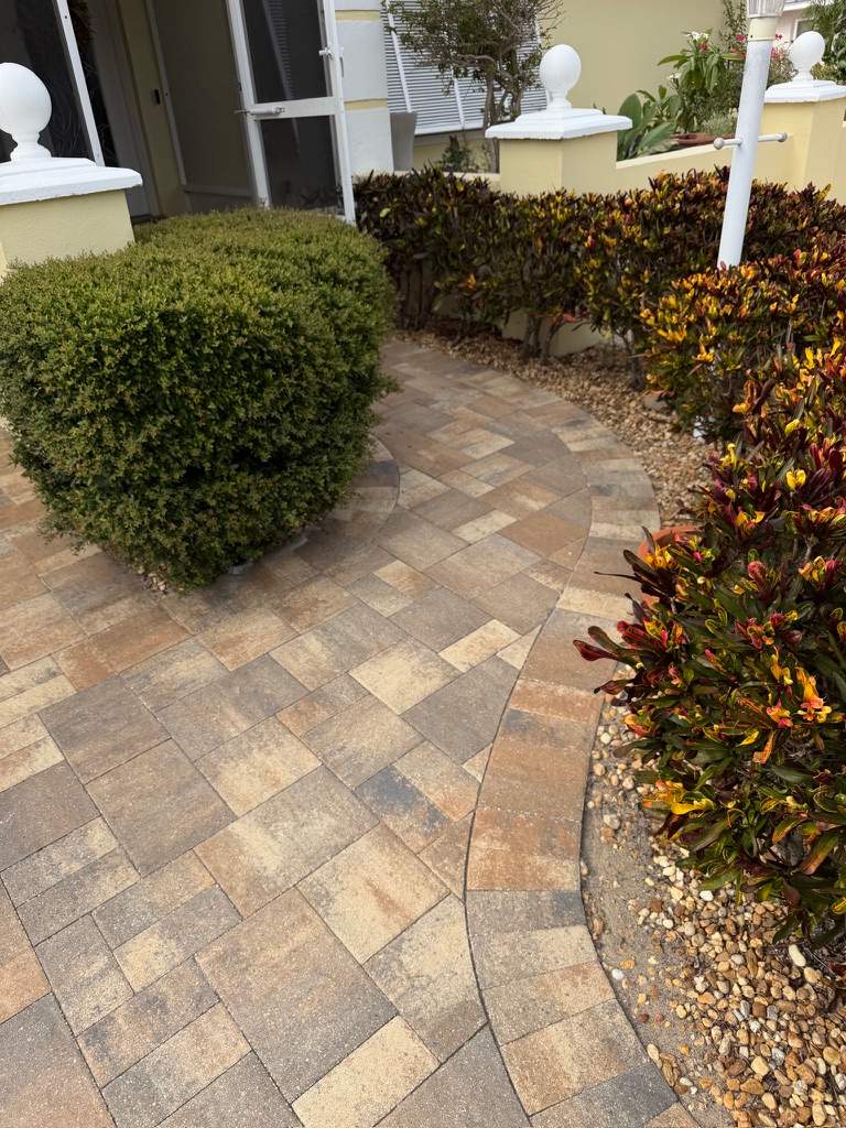 Driveway, Patio, and Walkway Paver Sealing in Apollo Beach by Supreme Paver Experts