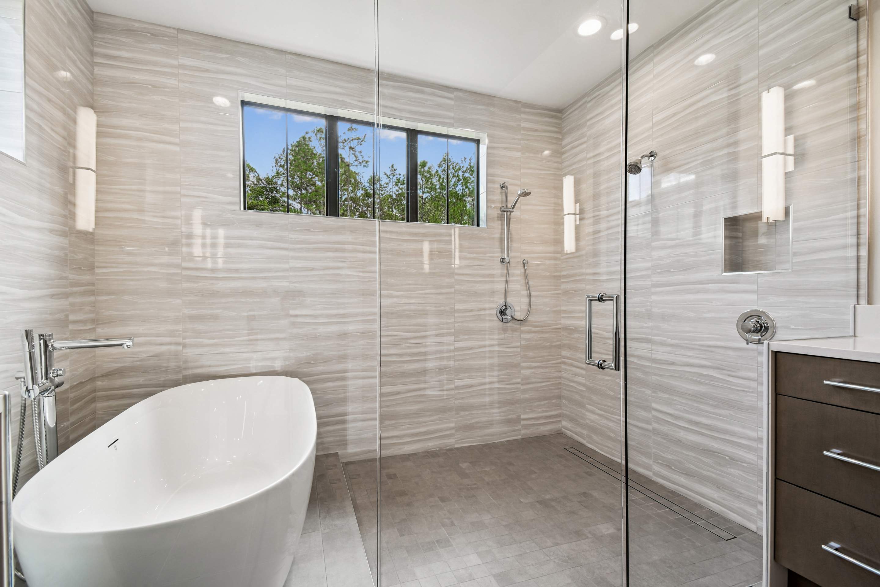 Custom Obsidian by Lyons Heritage Tampa, LLC