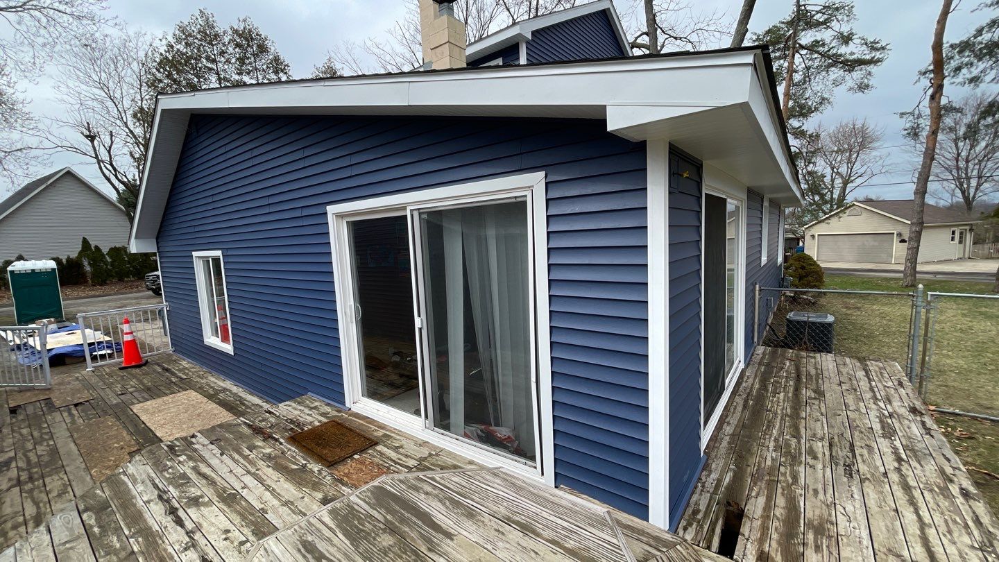 Siding Replacement using CertainTeed Restoration Classis D4 by 180 Contractors