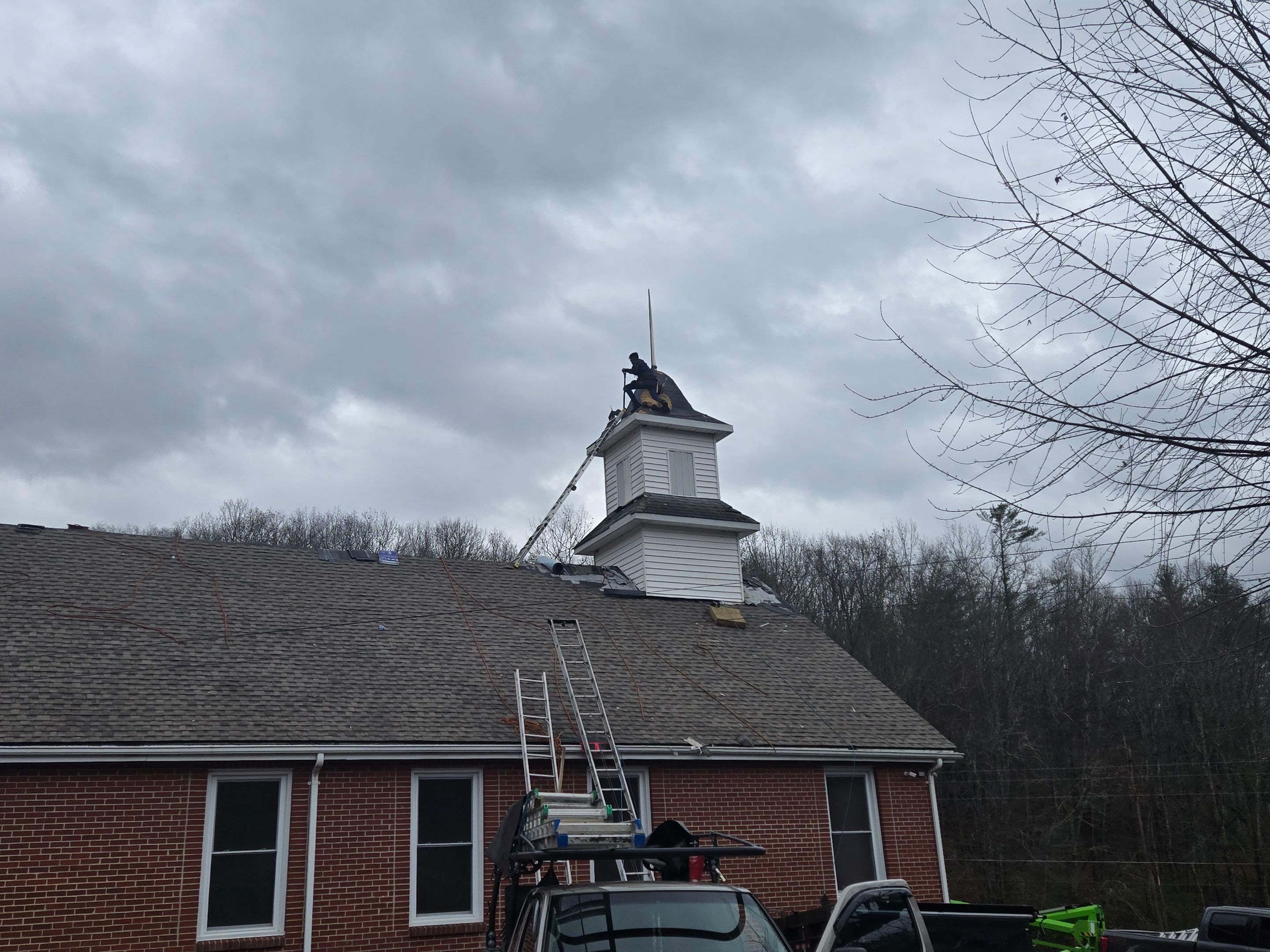 McKinney Cove Church by Omnia Roofing
