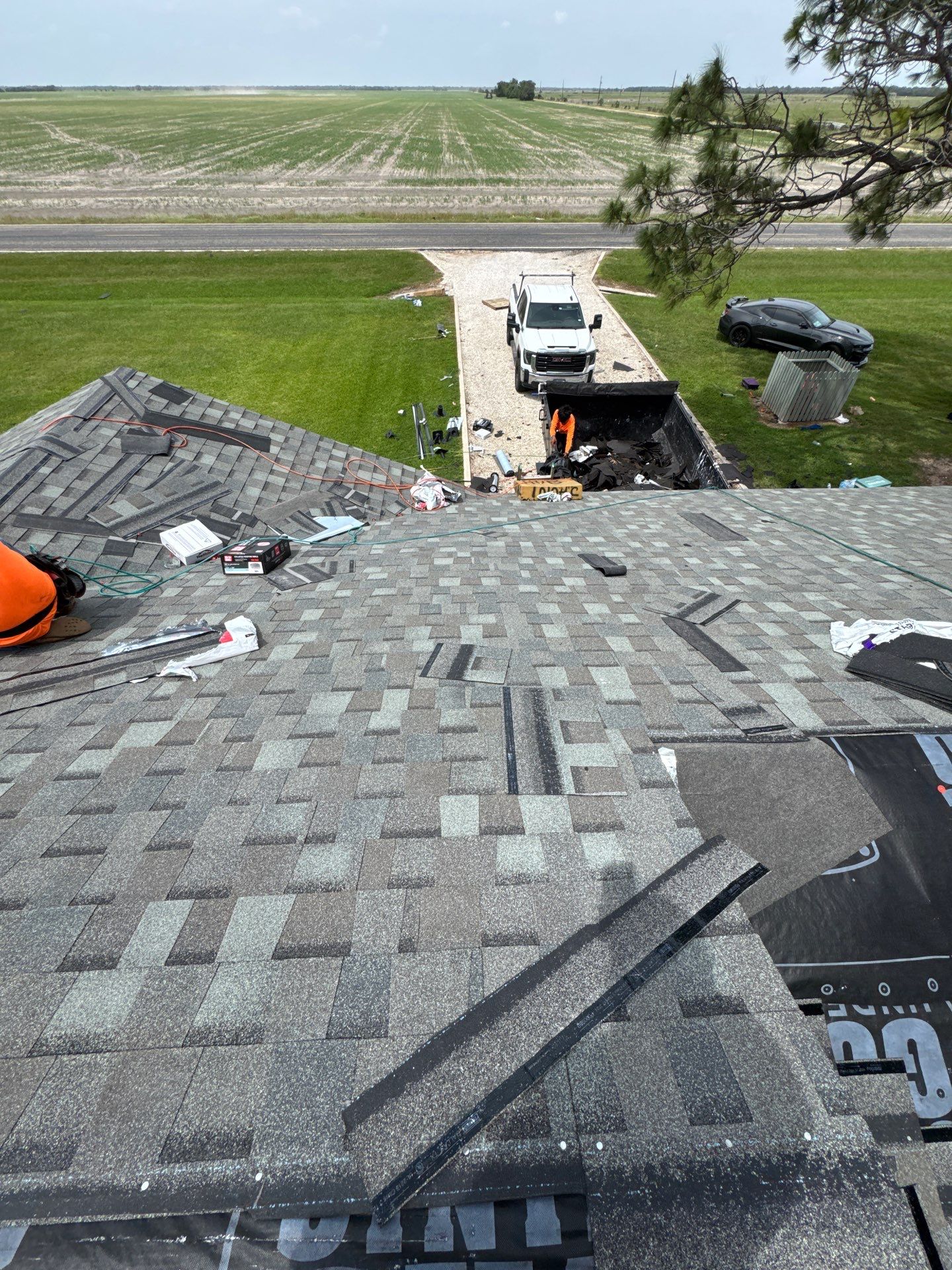 Roof Replacement louise by Roof Repair Company