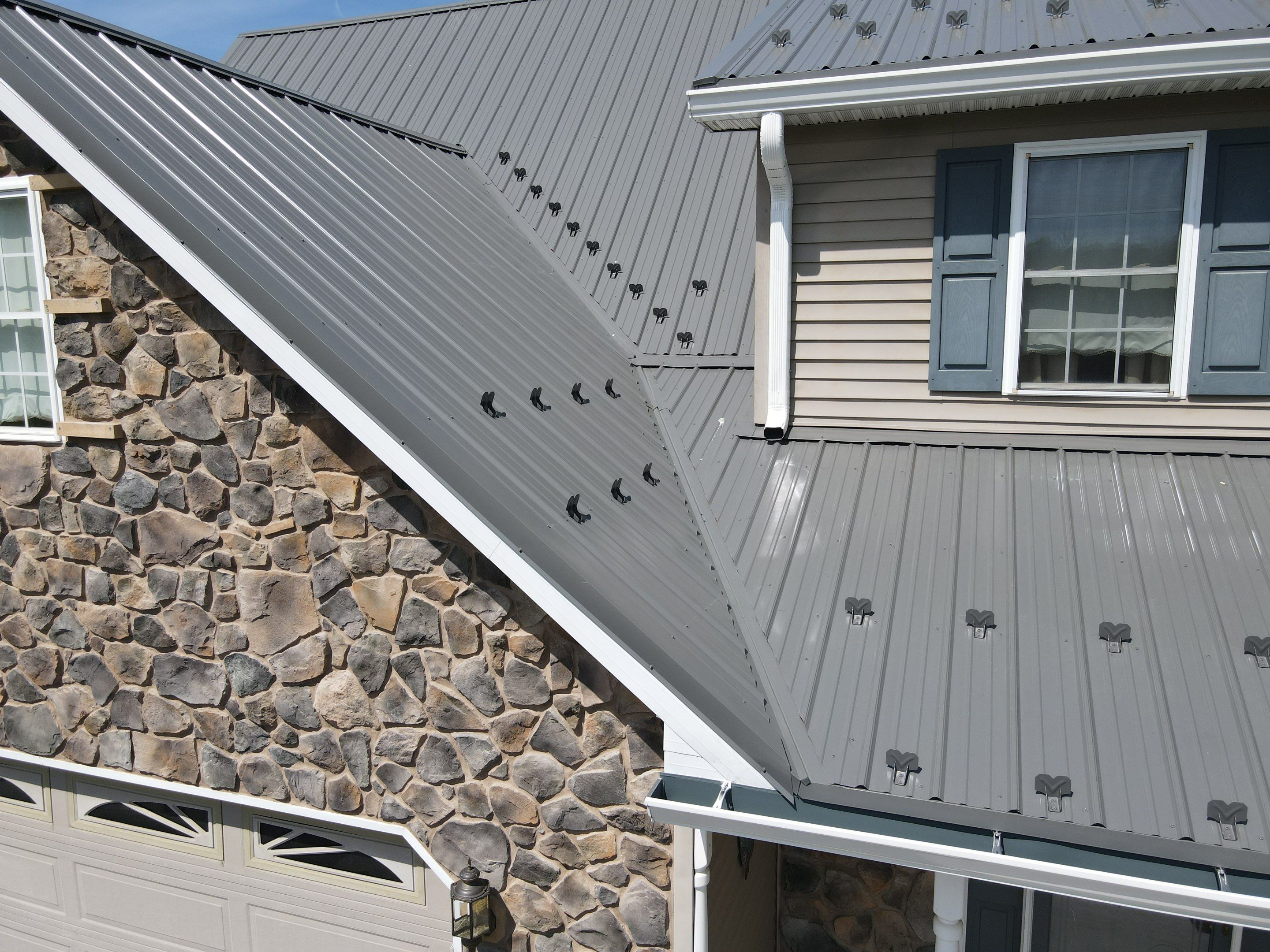 Residential Roofing Installation using Everlast Azm Panel -charcoal by Teflon Roofing