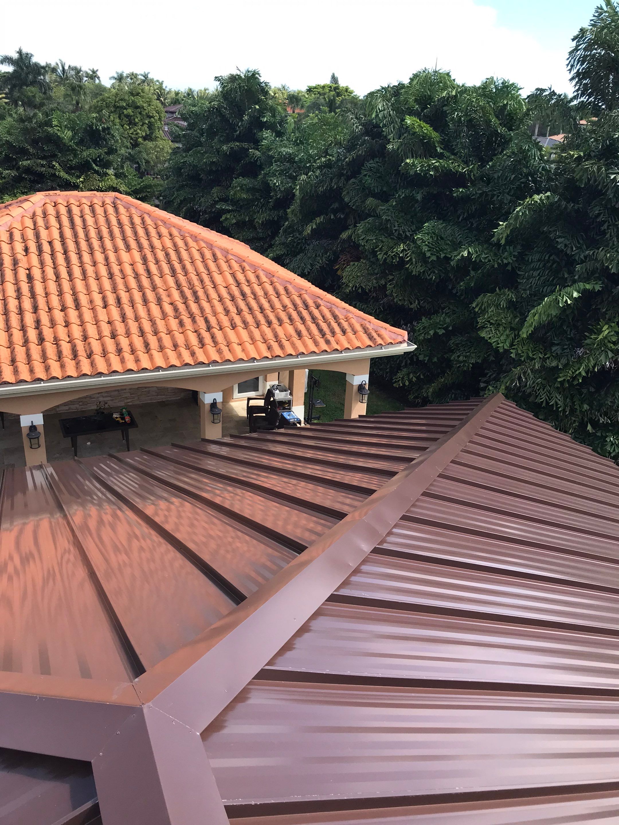 Metal Roof - Galvalume - Mansard Brown by Istueta Roofing