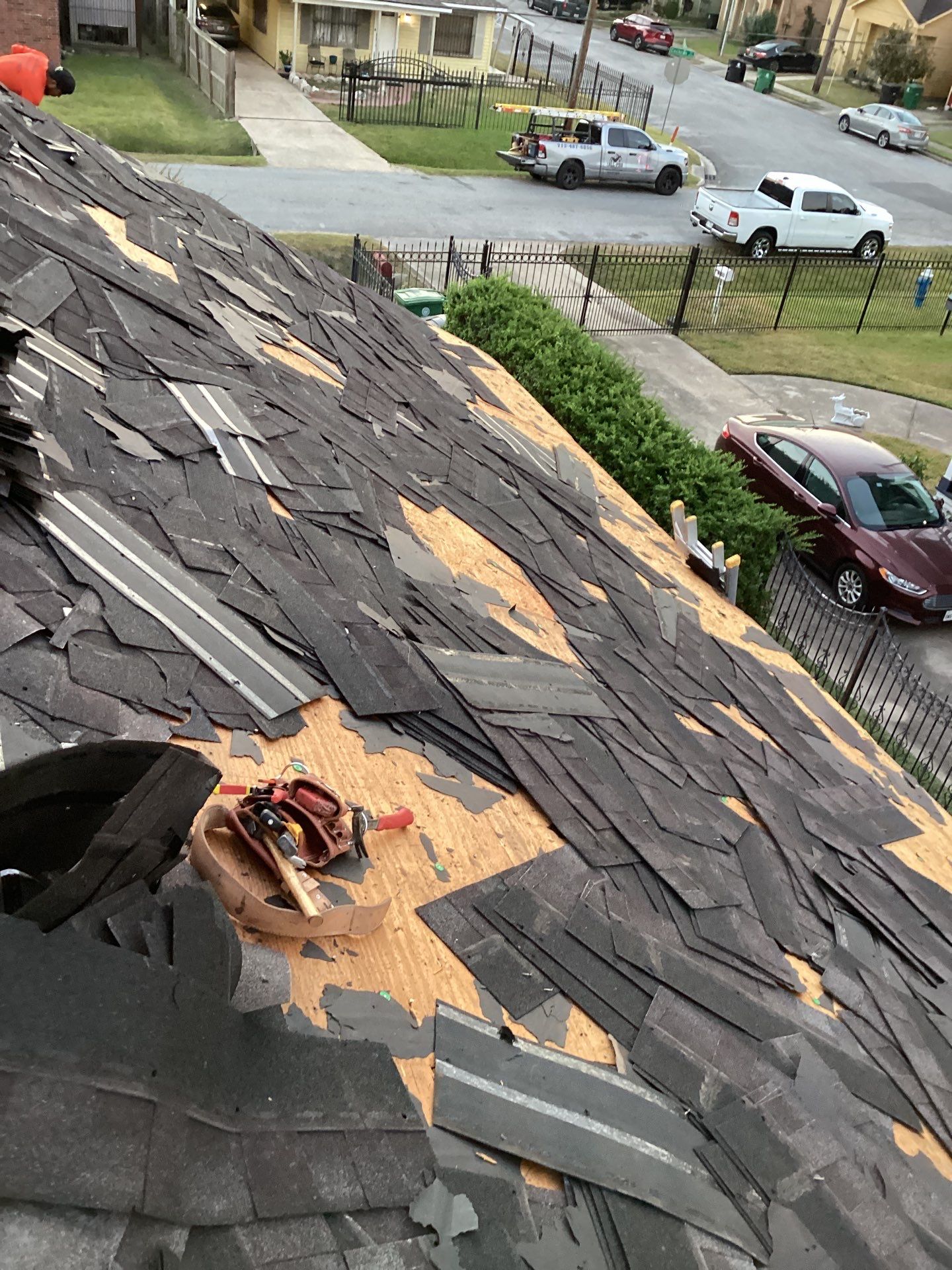 Residential Roofing Installation using Owen's Corning Duration (Lifetime) Shingles by Roof Repair Company