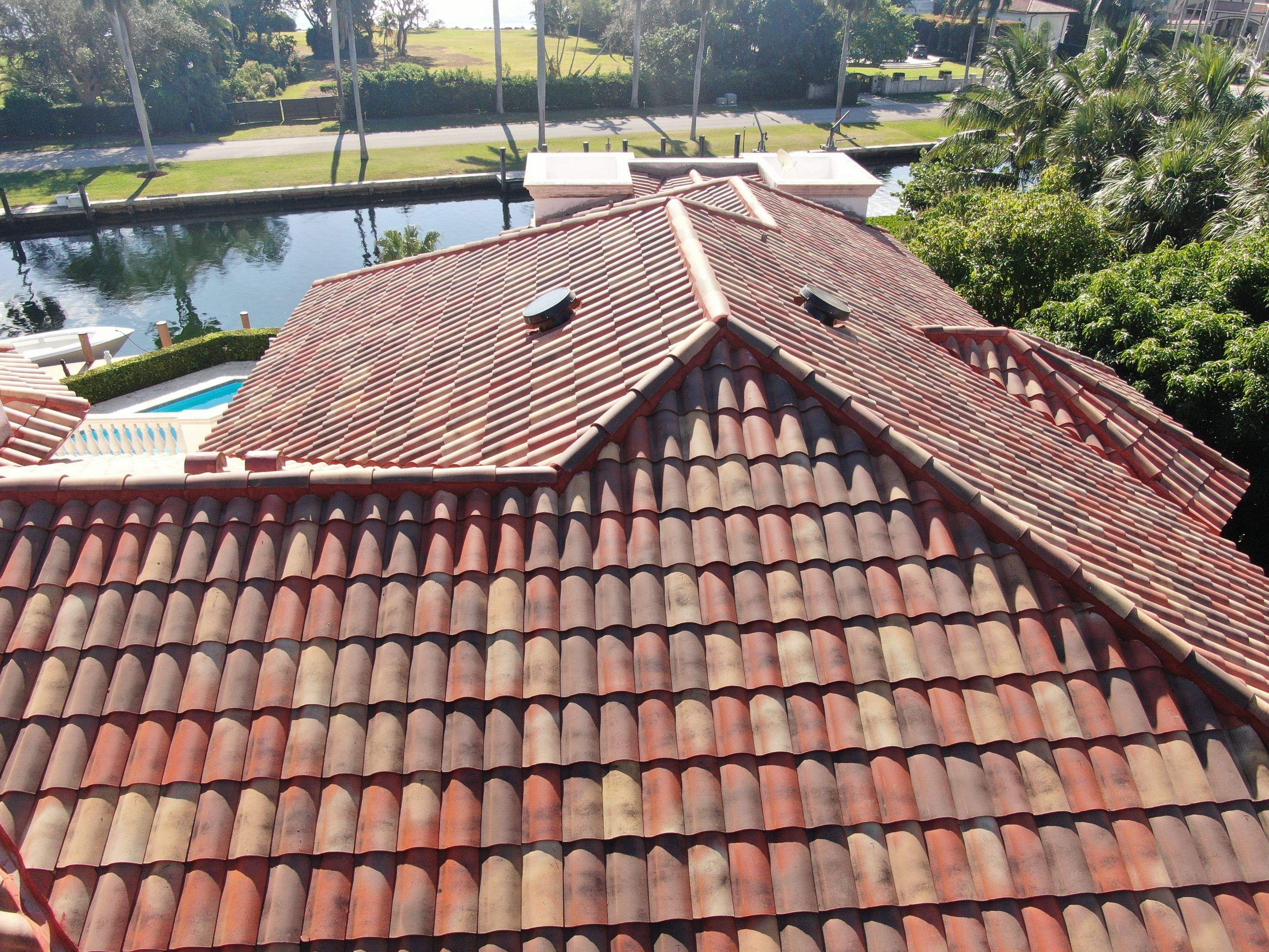 Verea - Spanish S - Jacobea by Istueta Roofing
