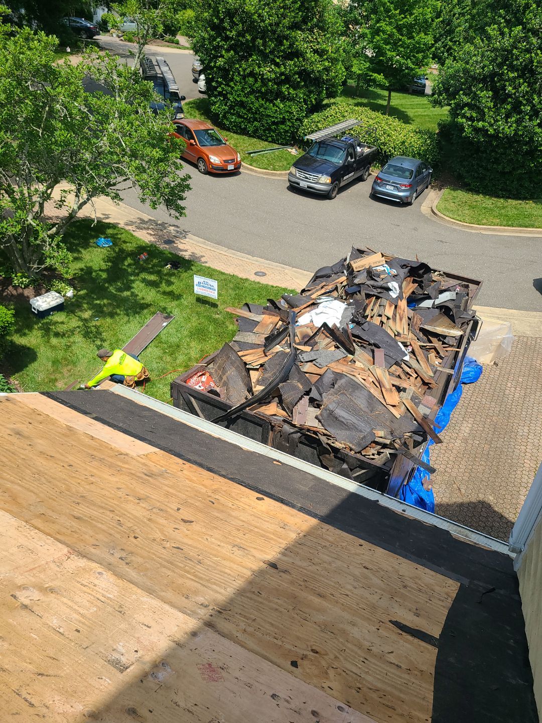 Arlington: CertainTeed Grand Manor Designer Shingles in Weathered Wood by RM Banning, Inc.