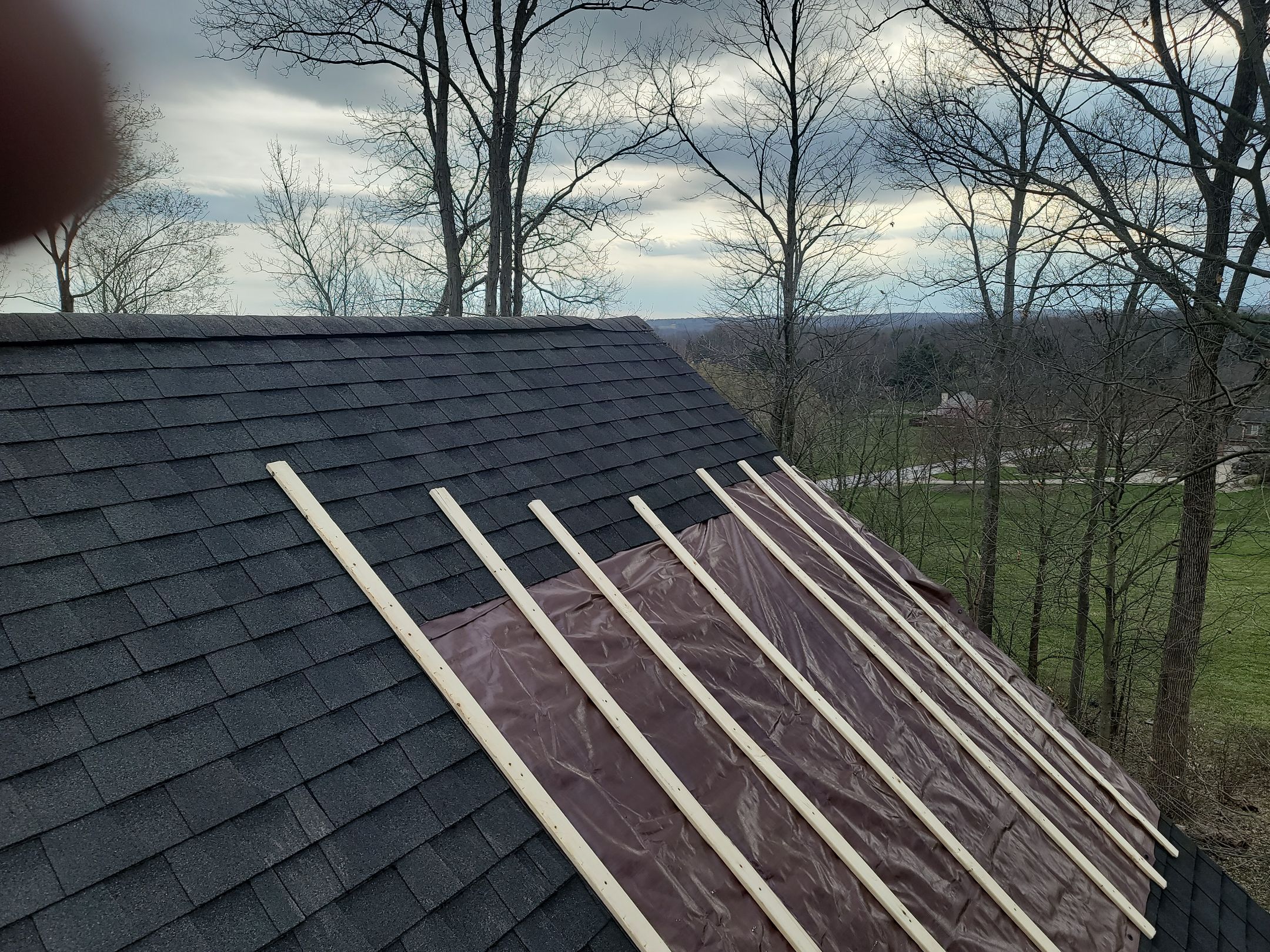 ATLAS PINNACLE HP W/SCOTCHGARD COLOR: WEATHERED WOOD by Eagle Eye Roofing