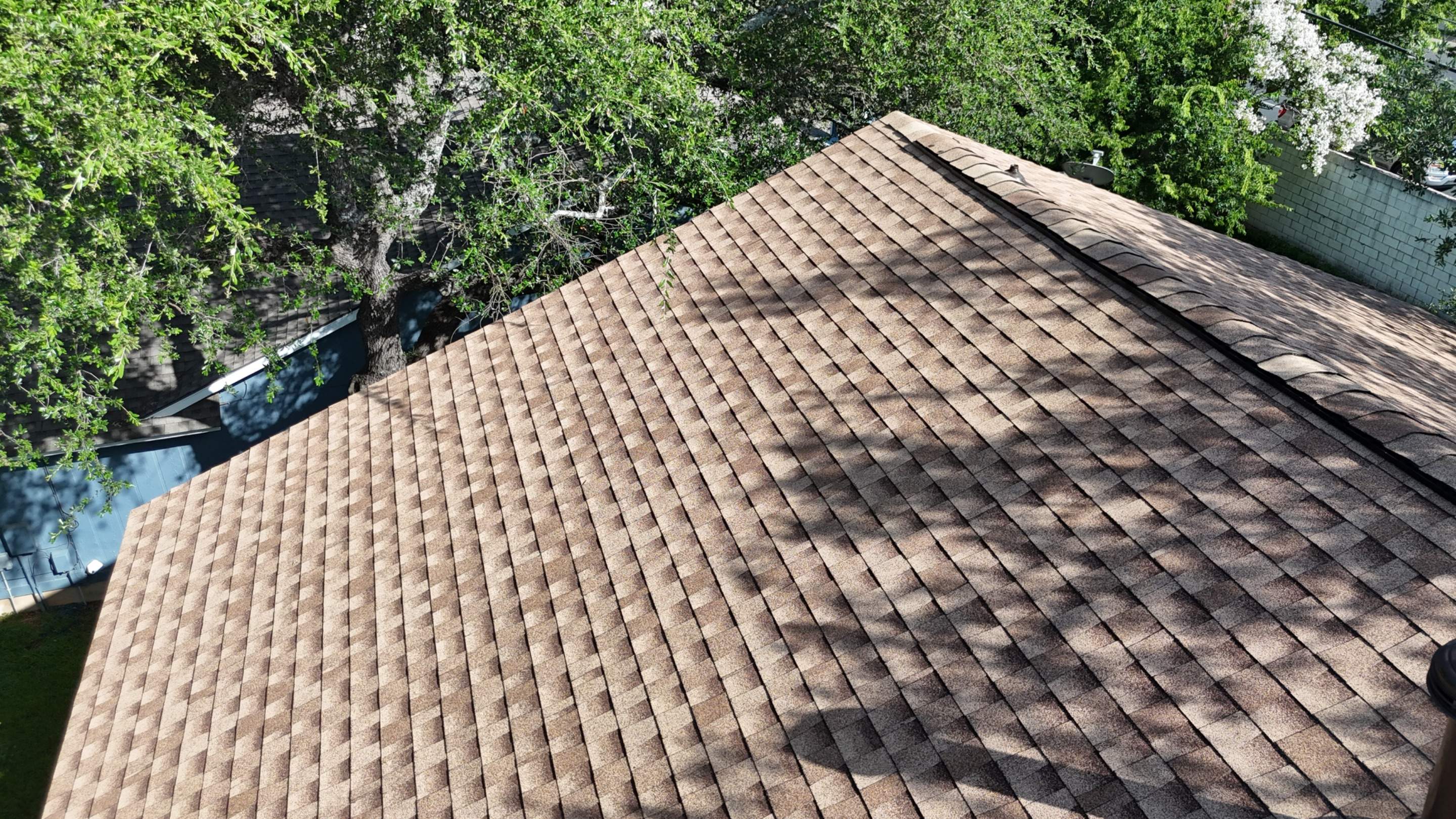Shakewood - GAF Timberline HDZ by RoofsOnly.com