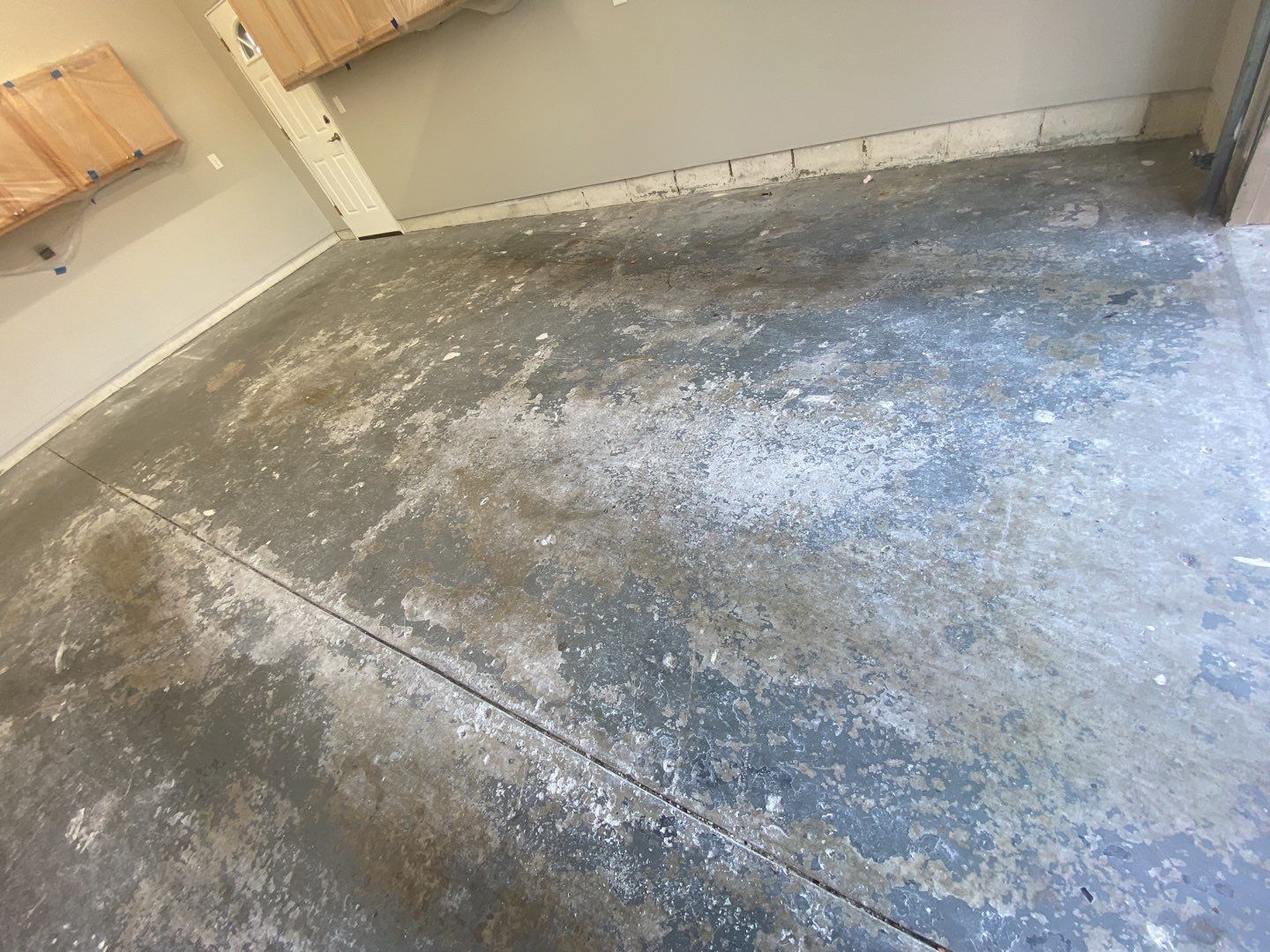 Garage Floor with Stairs using Buckeye and Slate Stone by Your1DayFloor.com