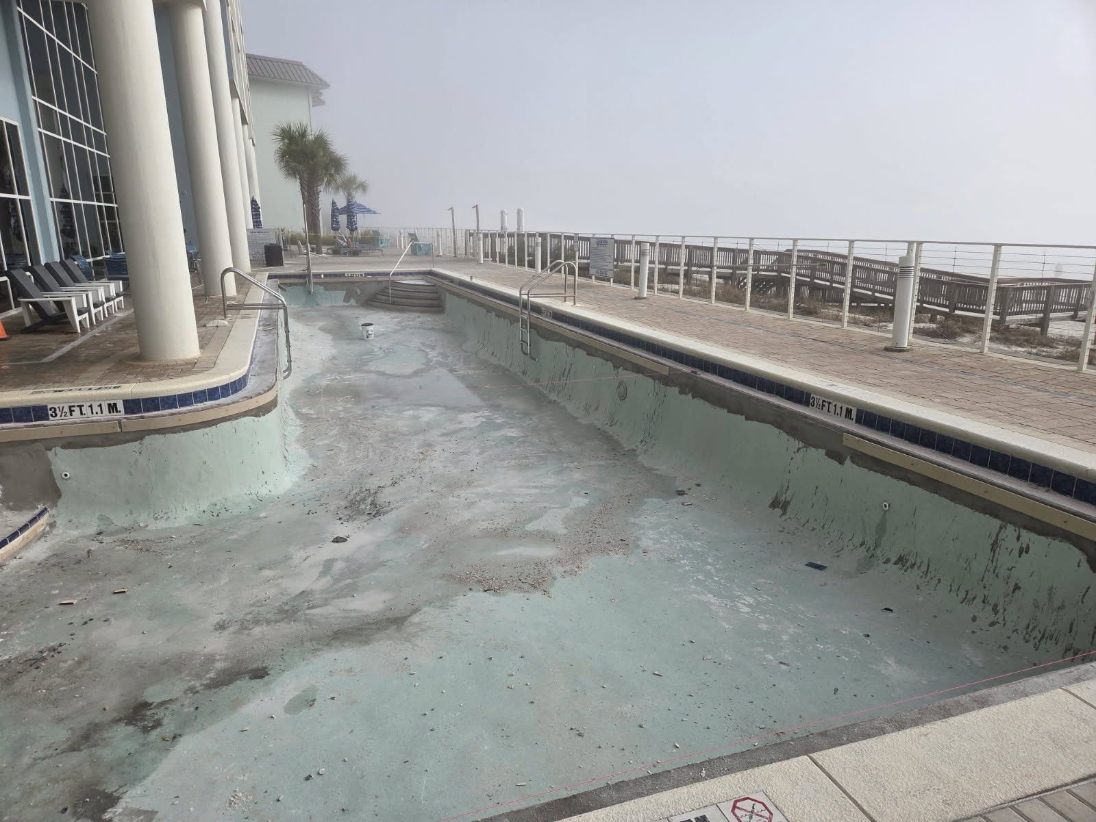 The Hampton Inn and Suites - PCB by ASP - America's Swimming Pool Company