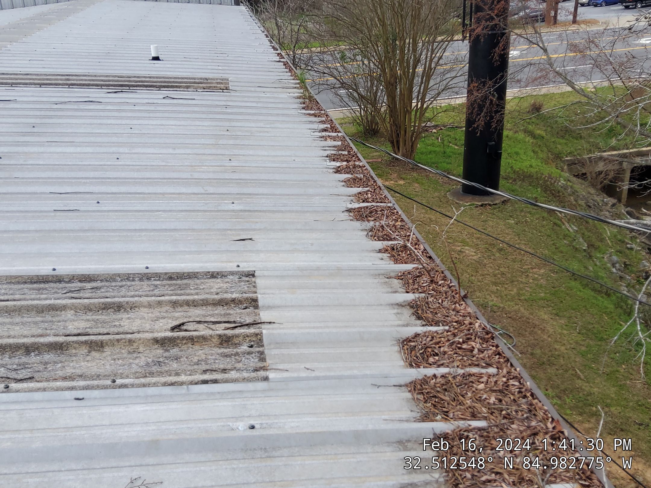 Master Clean Roof and Gutter Cleaning by iGreen Solutions
