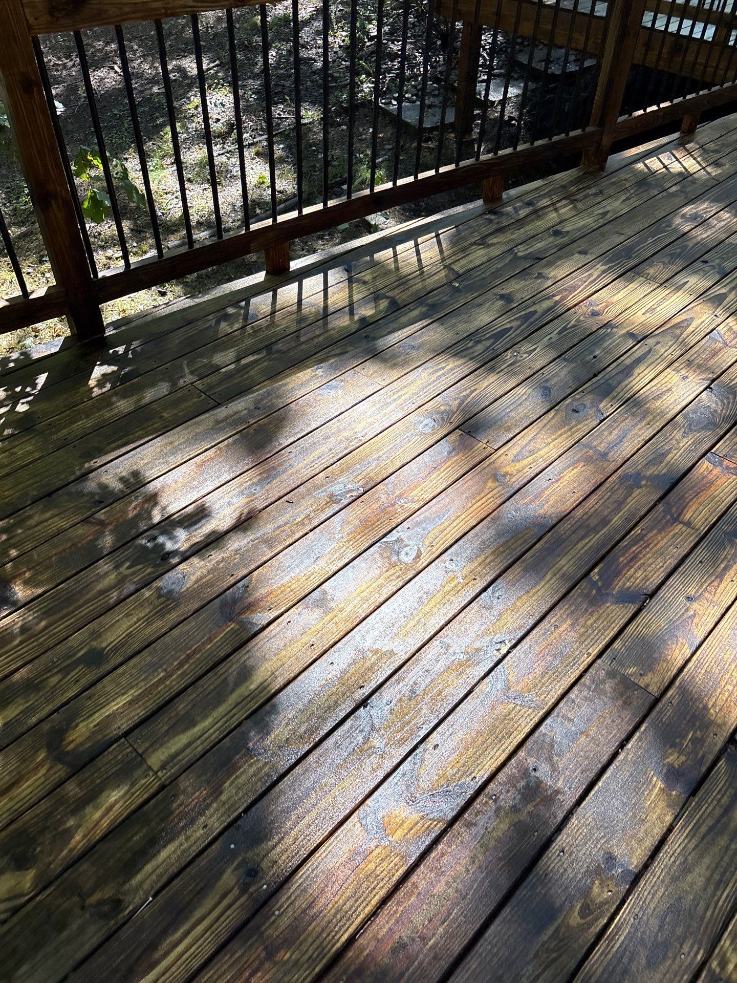 Wood Deck using Wood Sealant by DuraSeal