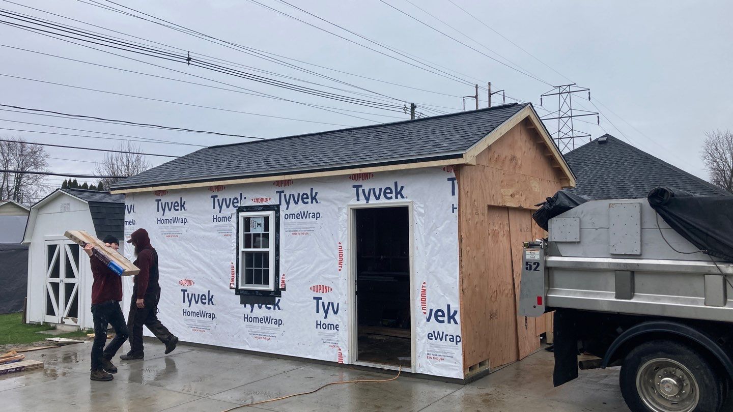 Garage by Ivy Lea Construction