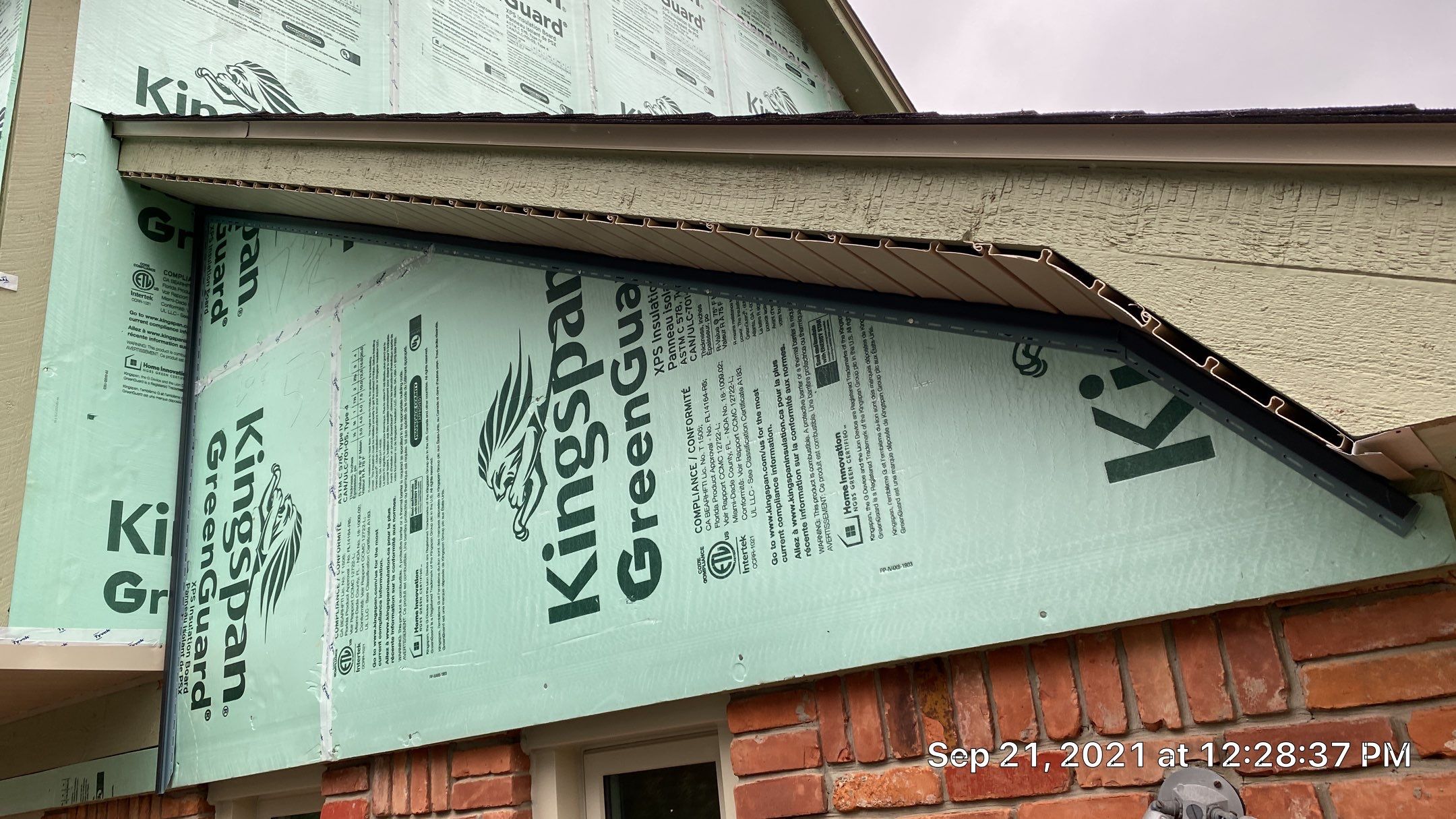 Siding Replacement using CertainTeed Restoration Classic D5 by 180 Contractors