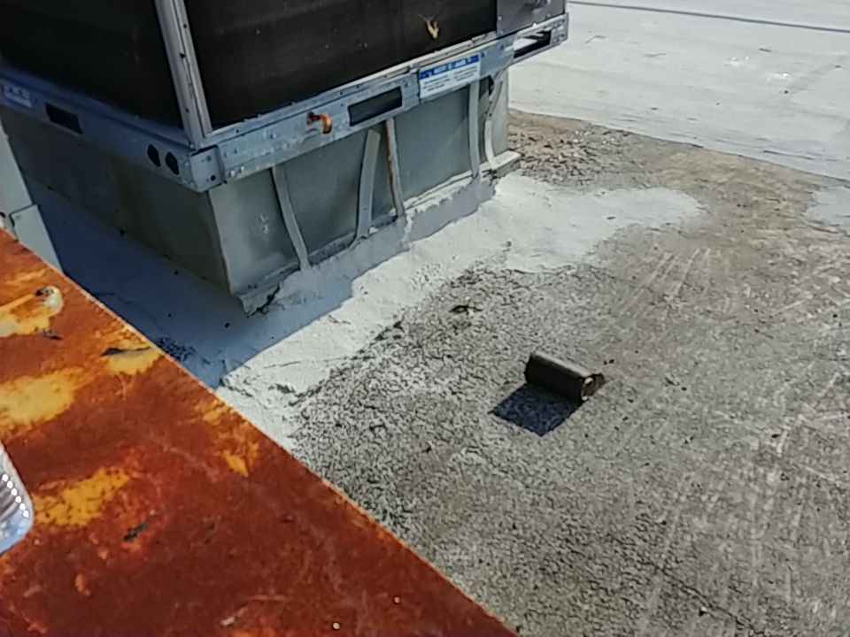 Silicone roof coating using Silicone Coating by Aastro Roofing
