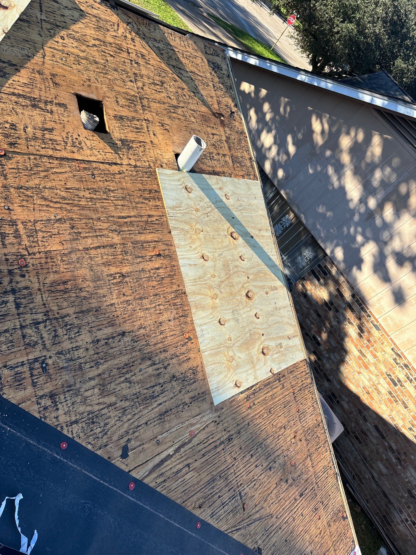 Roof Replacement Houston by Roof Repair Company